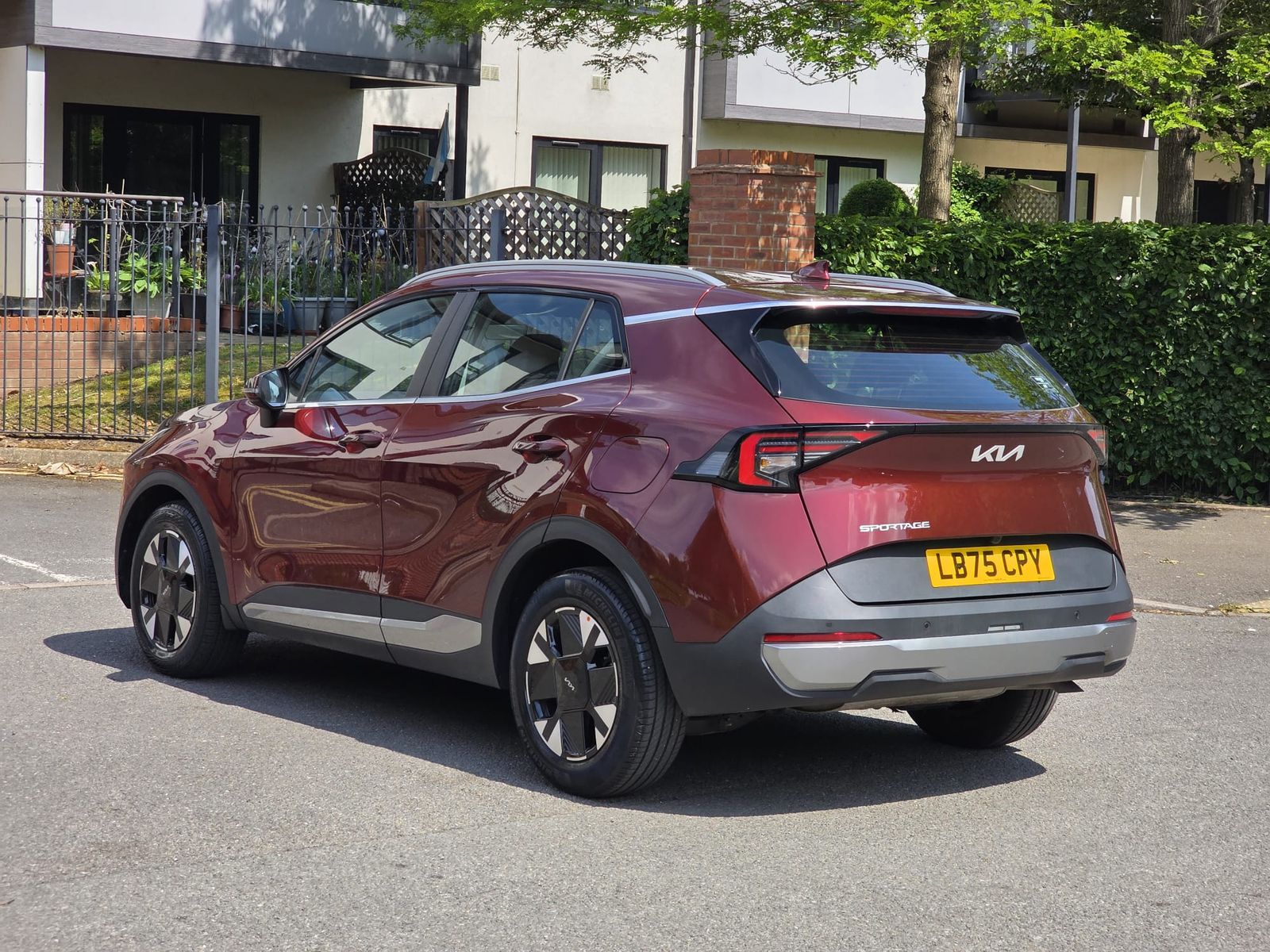 2025 Kia Sportage 1.6 T-GDi Pure SUV 5dr Petrol Manual Euro 6 (s/s) (147 bhp), exterior view 4