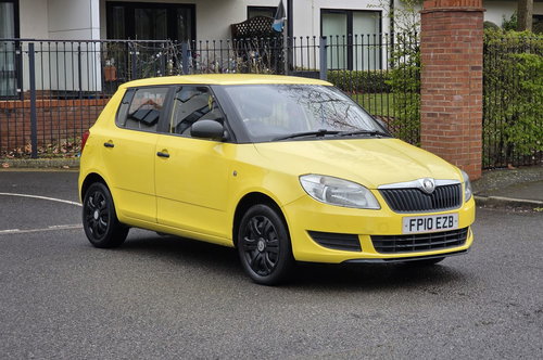 None FABIA 1.2 S HATCHBACK 5DR PETROL MANUAL EURO 5 60 PS 1,499... photo