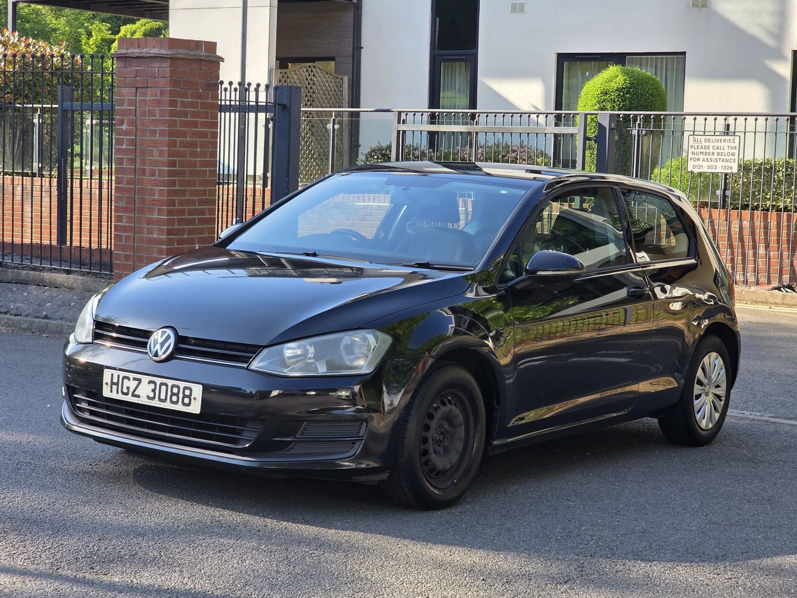 2014 Volkswagen Golf 1.2 TSI BlueMotion Tech S Hatchback 3dr Petrol Manual Euro 5 (s/s) (85 ps), exterior view 3