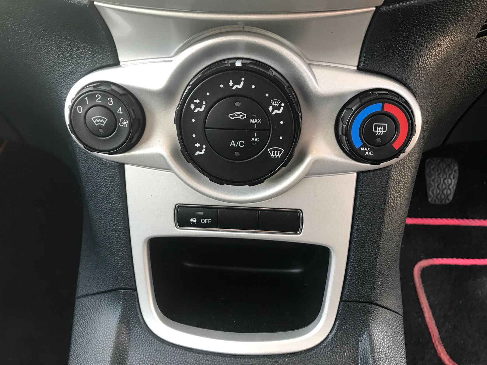 Ford Fiesta 1.6L Sport TDCi 3dr Diesel Manual Euro 5 (95 bhp) 3dr Manual 2012