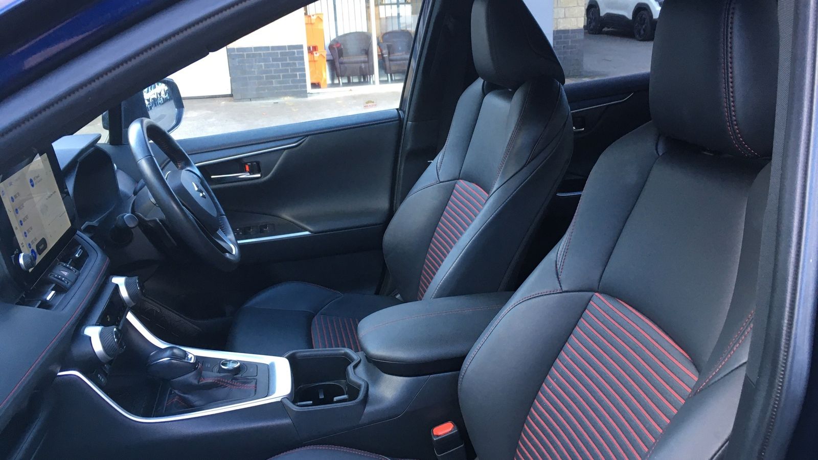 Suzuki Across 2.5L ACross E-Four SUV 5dr Hybrid Automatic Euro 6 (298 bhp) 5dr Automatic 2025