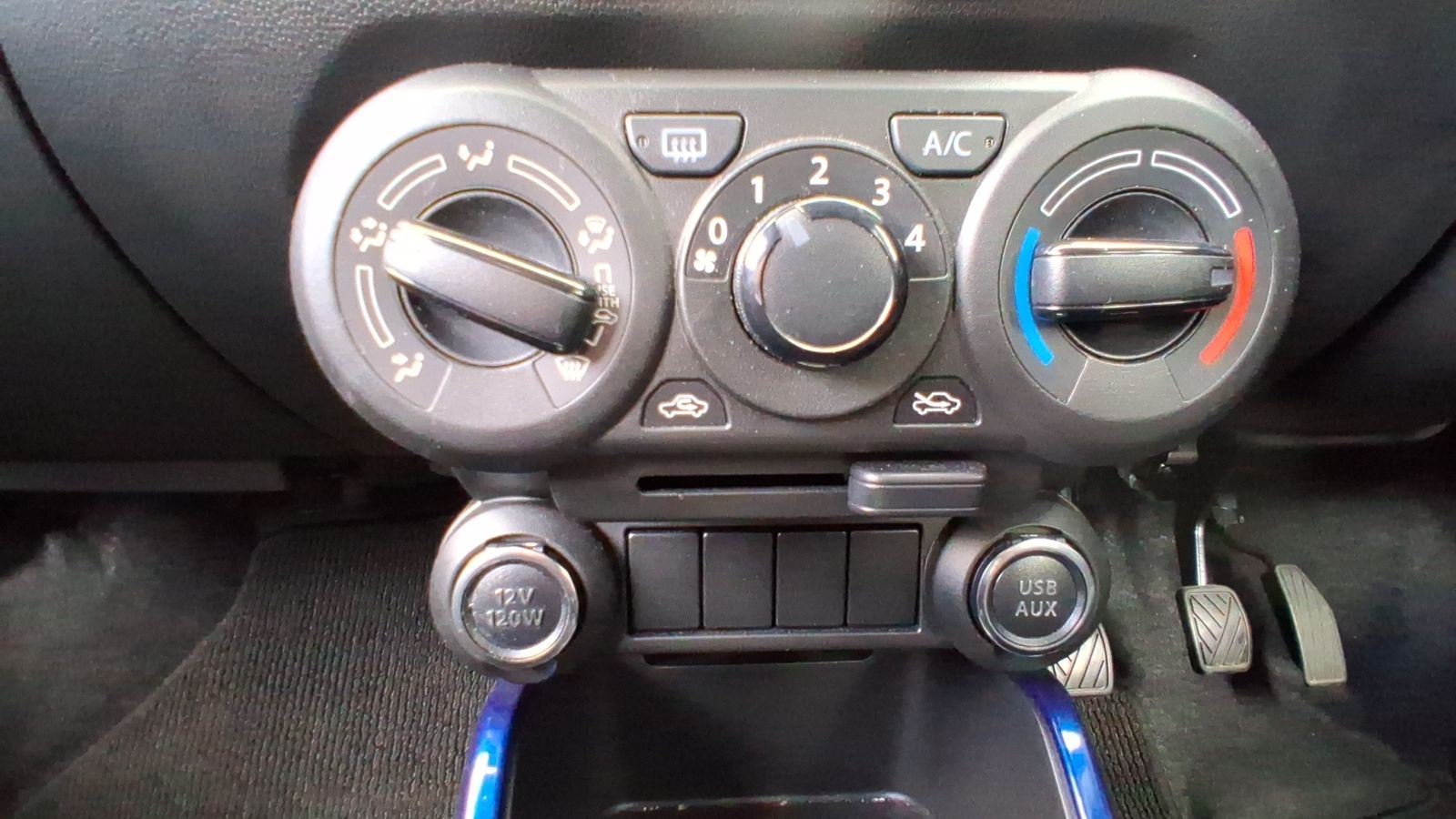 Suzuki Ignis 1.2 Dualjet MHEV SZ3 Hatchback 5dr Petrol Hybrid Manual Euro 6 (s/s) (83 ps) 5dr Manual 2026