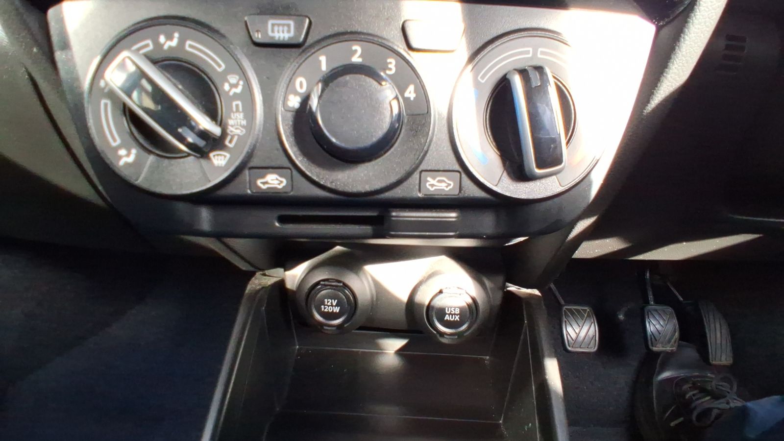 Suzuki Swift 1.2 Dualjet MHEV SZ-L Hatchback 5dr Petrol Hybrid Manual Euro 6 (s/s) (83 ps) 5dr Manual 2026