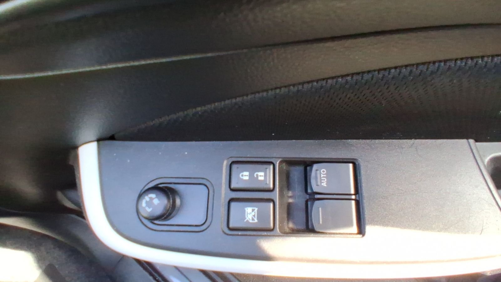 Suzuki Swift 1.2 Dualjet MHEV SZ-L Hatchback 5dr Petrol Hybrid Manual Euro 6 (s/s) (83 ps) 5dr Manual 2026