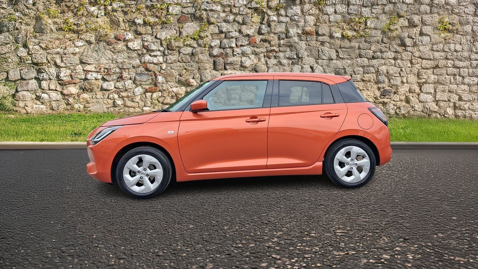 2024 Suzuki Swift 1.2 MHEV Motion Hatchback 5dr Petrol Hybrid Manual Euro 6 (s/s) (82 ps), exterior view 4