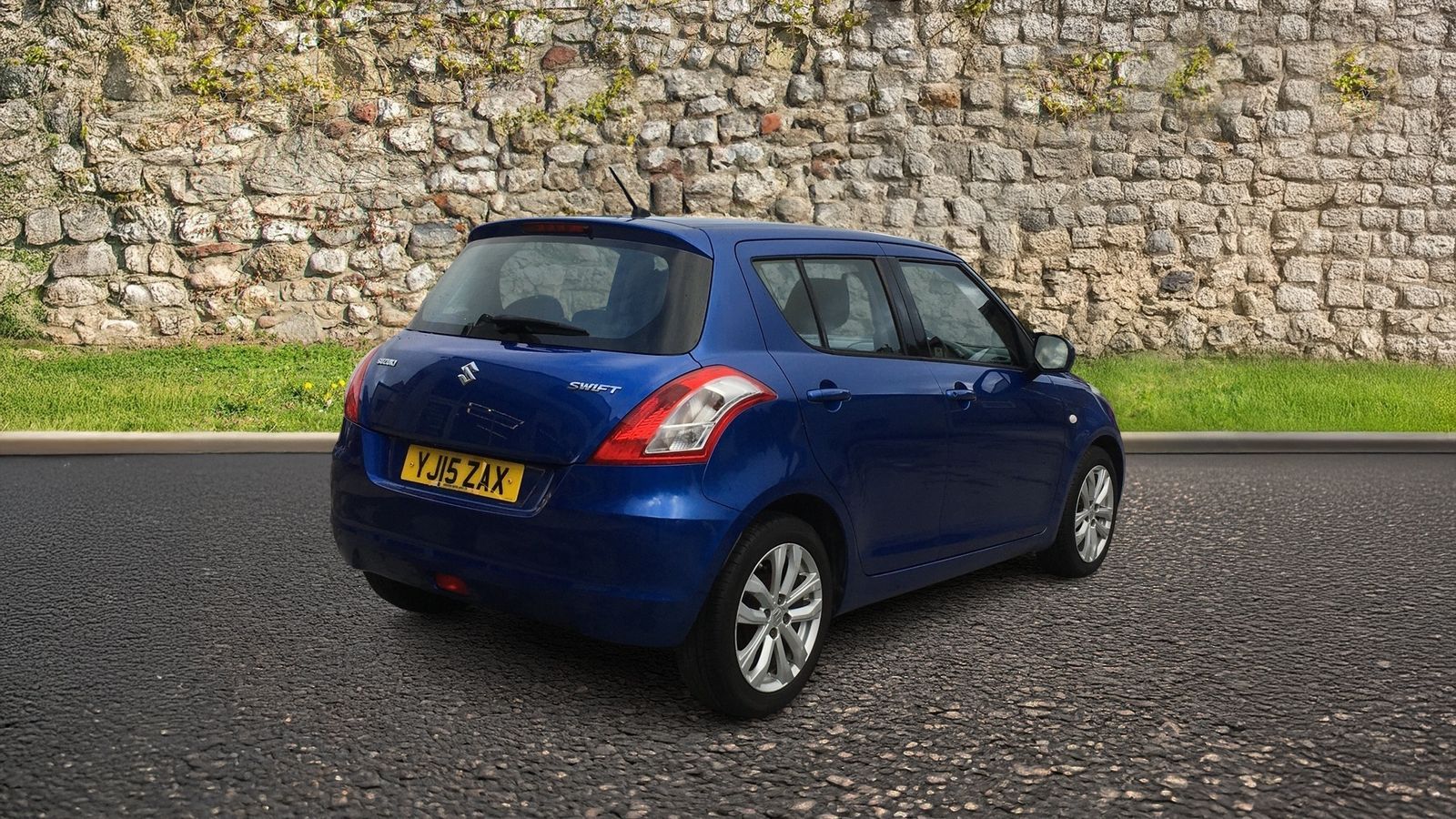 Suzuki Swift 1.2 SZ3 Hatchback 5dr Petrol Manual Euro 6 (94 ps) 5dr Manual 2026