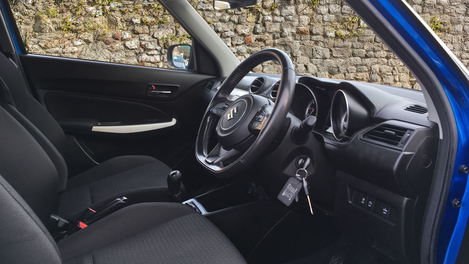 Suzuki Swift 1.2L SZ-l DualJet MHEV Hatchback 5dr Hybrid Manual Euro 6 (82 bhp) 5dr Manual 2025