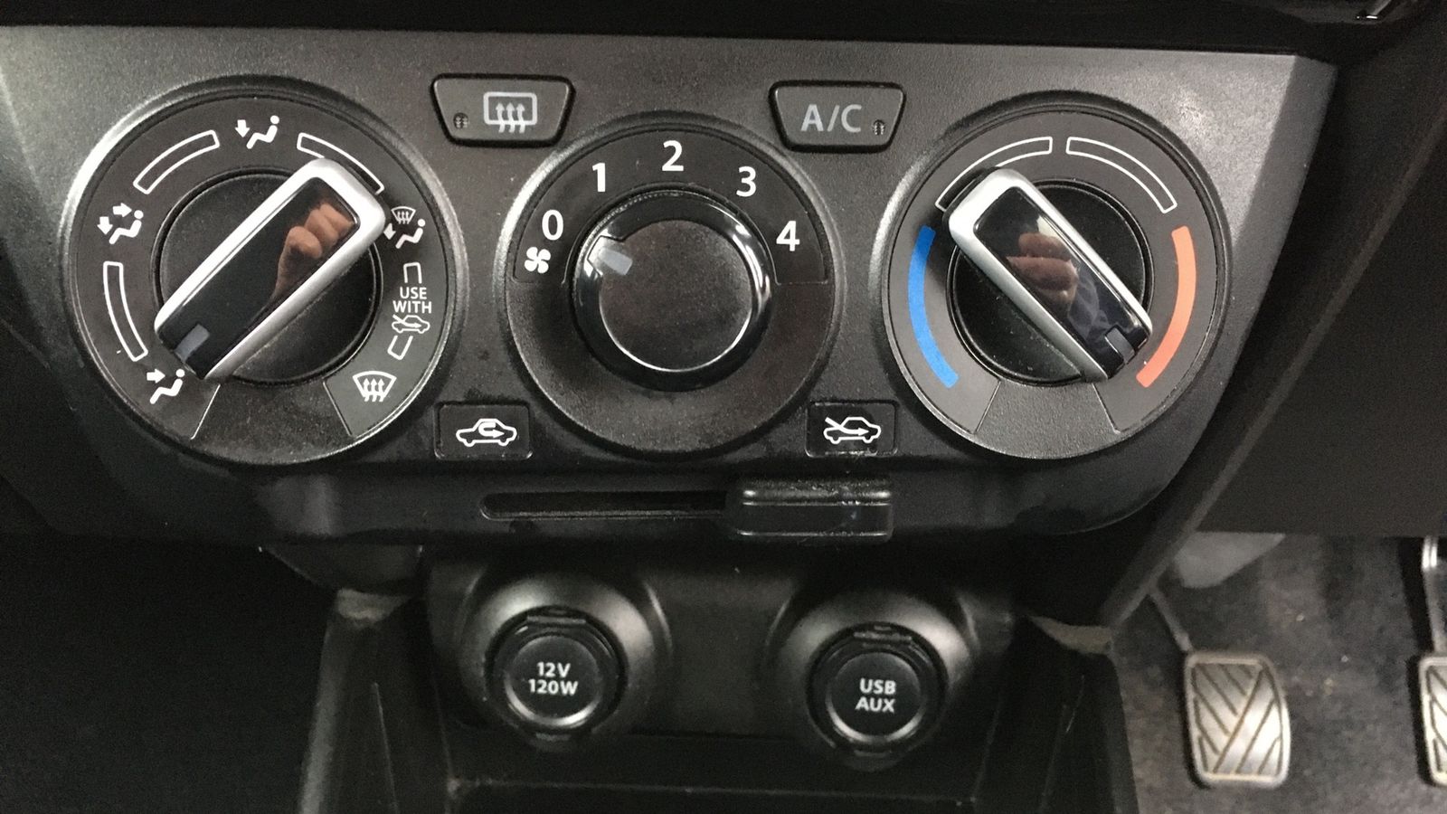 Suzuki Swift 1.2L SZ-T DualJet SHVS Hatchback 5dr Hybrid Manual Euro 6 (89 bhp) 5dr Manual 2025