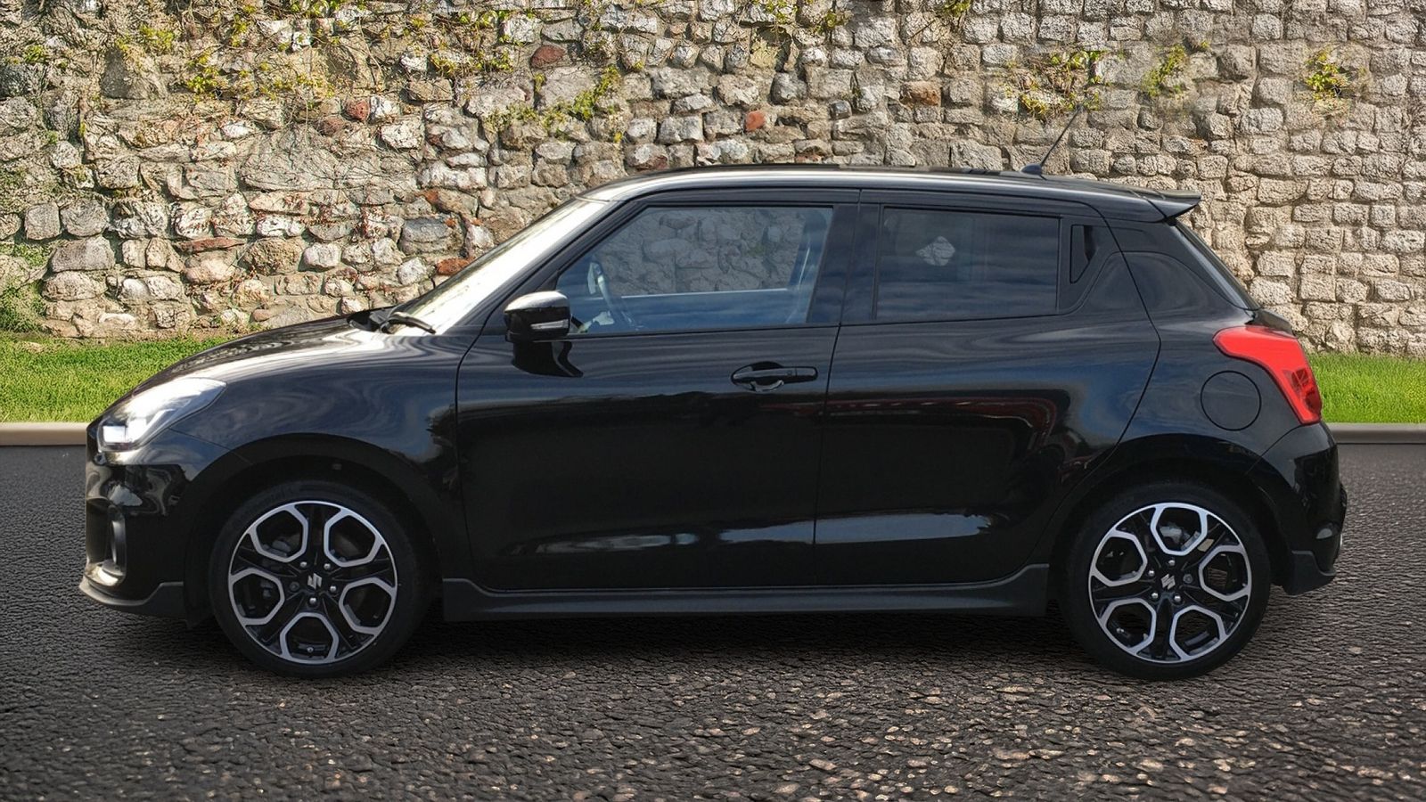 Suzuki Swift 1.4L Sport Boosterjet MHEV Hatchback 5dr Hybrid Manual Euro 6 (127 bhp) 5dr Manual 2025