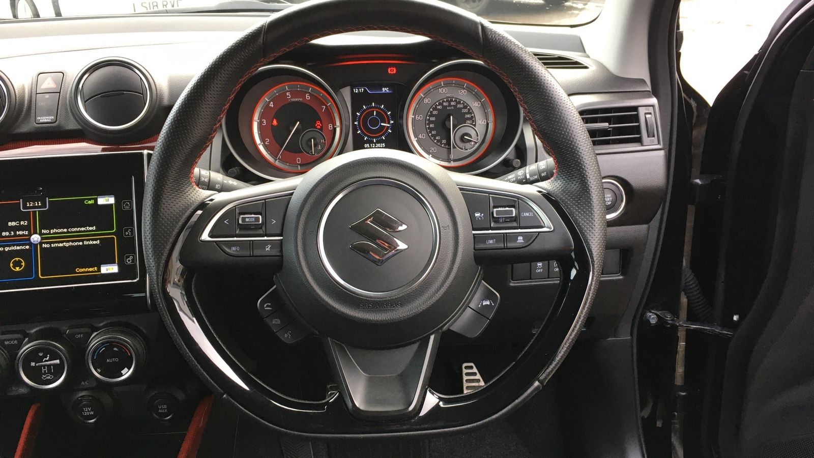 Suzuki Swift 1.4L Sport Boosterjet MHEV Hatchback 5dr Hybrid Manual Euro 6 (127 bhp) 5dr Manual 2025