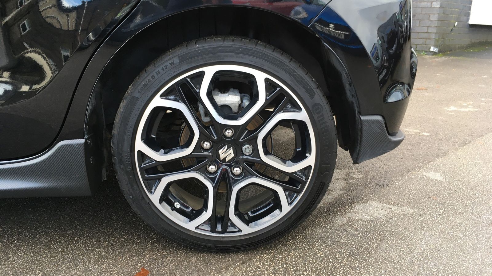 Suzuki Swift 1.4L Sport Boosterjet MHEV Hatchback 5dr Hybrid Manual Euro 6 (127 bhp) 5dr Manual 2025