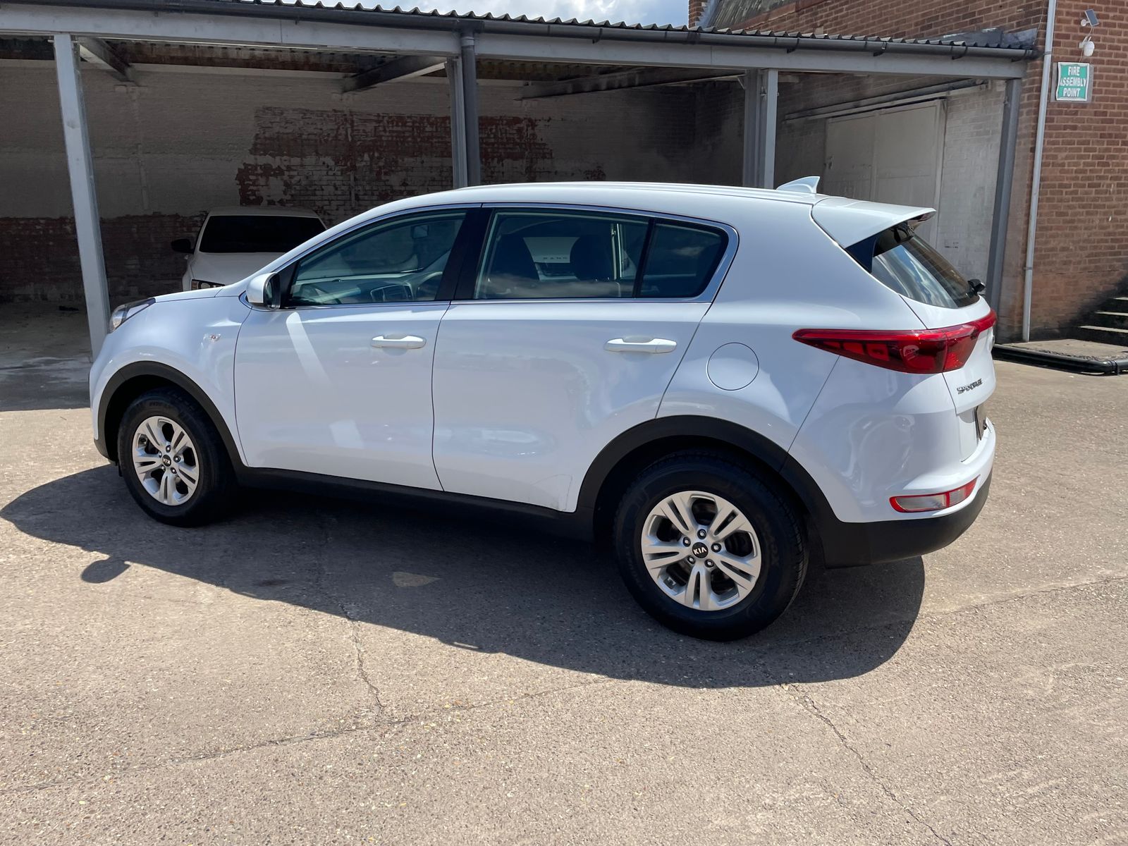 Kia Sportage 1.7 CRDi 1 SUV 5dr Diesel Manual Euro 6 (s/s) (114 bhp) 5dr Manual 2017