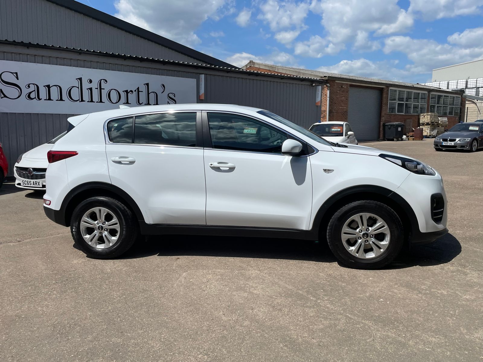 Kia Sportage 1.7 CRDi 1 SUV 5dr Diesel Manual Euro 6 (s/s) (114 bhp) 5dr Manual 2017