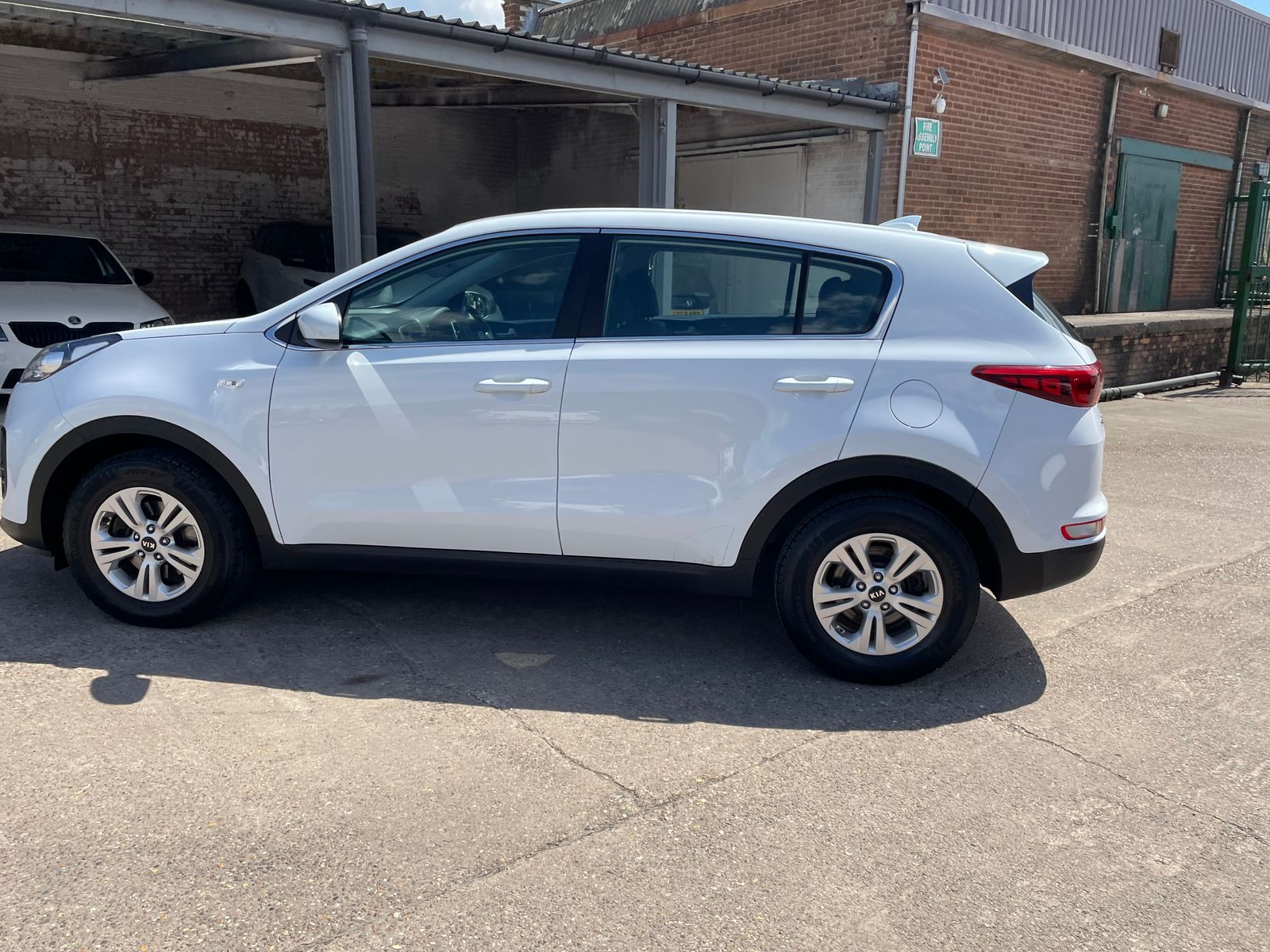 Kia Sportage 1.7 CRDi 1 SUV 5dr Diesel Manual Euro 6 (s/s) (114 bhp) 5dr Manual 2017