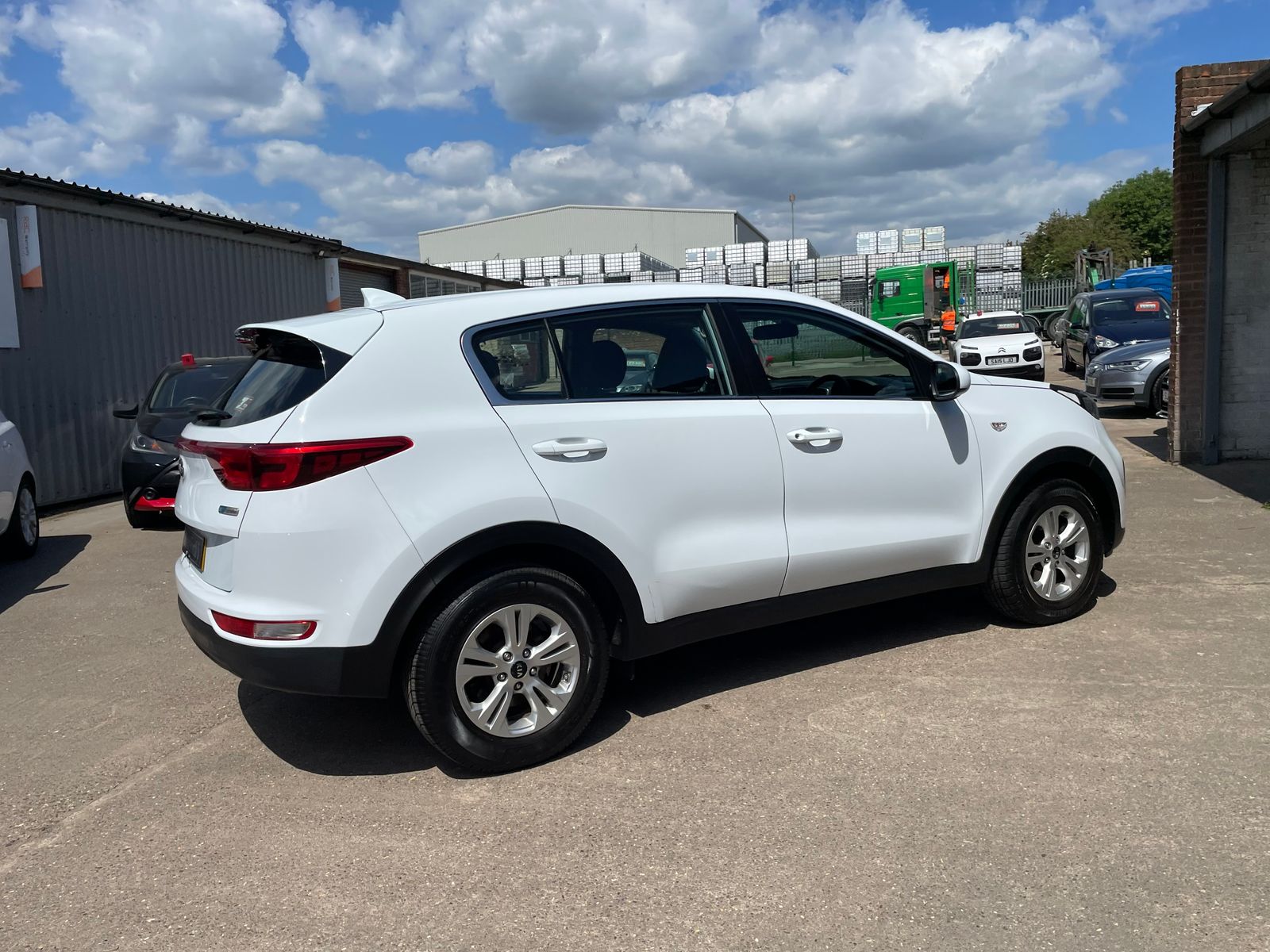 Kia Sportage 1.7 CRDi 1 SUV 5dr Diesel Manual Euro 6 (s/s) (114 bhp) 5dr Manual 2017
