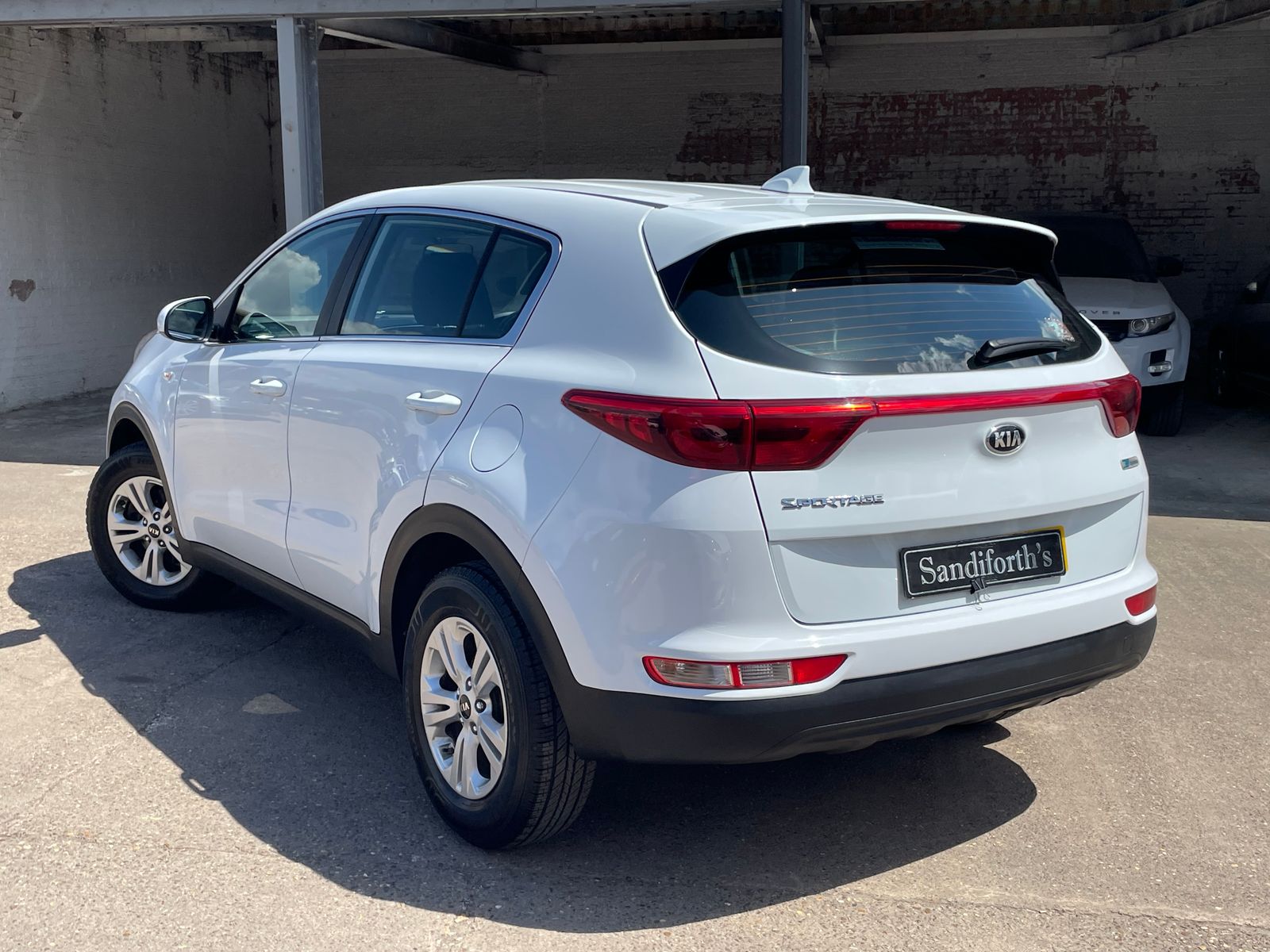 Kia Sportage 1.7 CRDi 1 SUV 5dr Diesel Manual Euro 6 (s/s) (114 bhp) 5dr Manual 2017