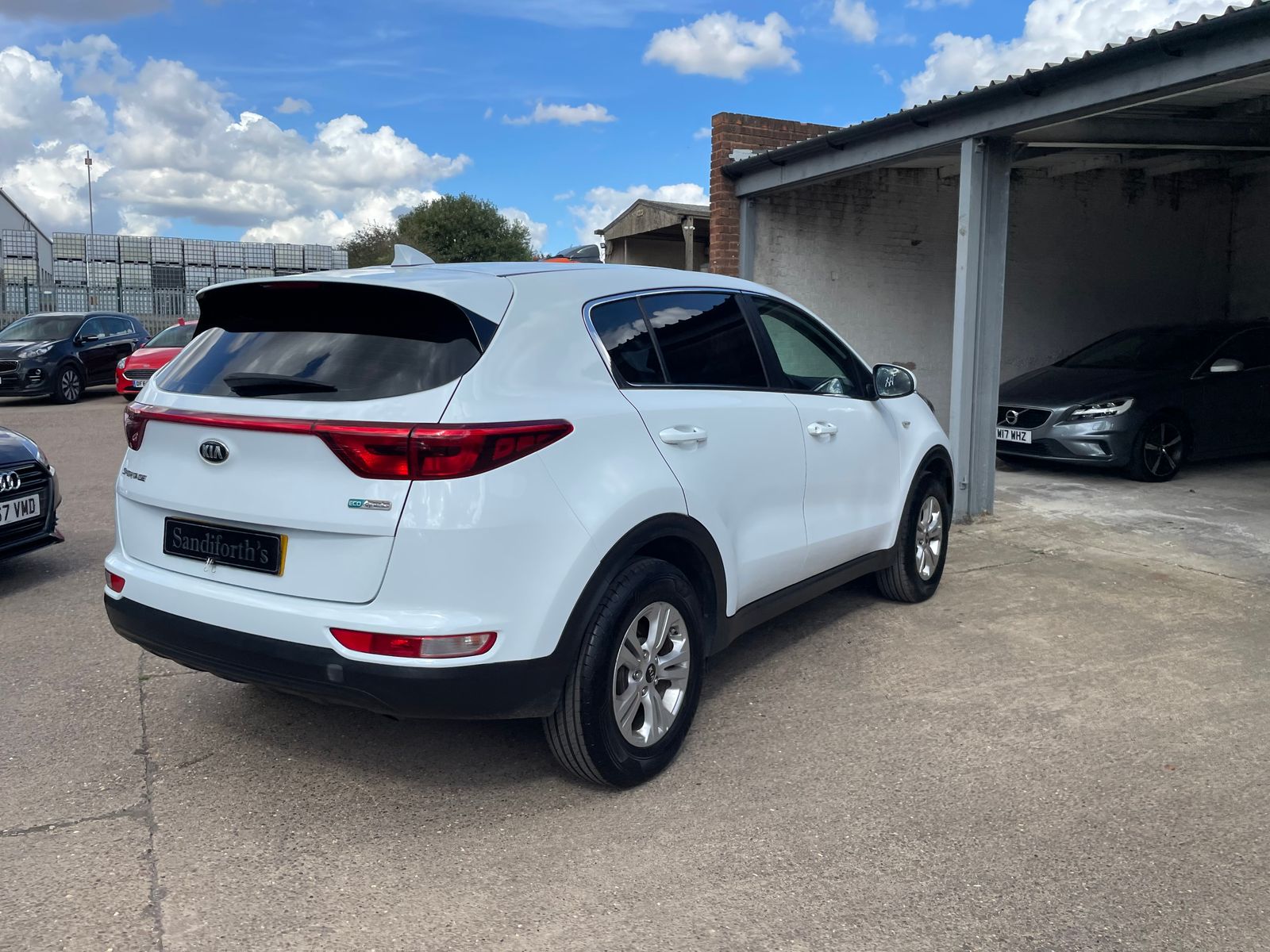 Kia Sportage 1.7 CRDi 1 SUV 5dr Diesel Manual Euro 6 (s/s) (114 bhp) 5dr Manual 2016