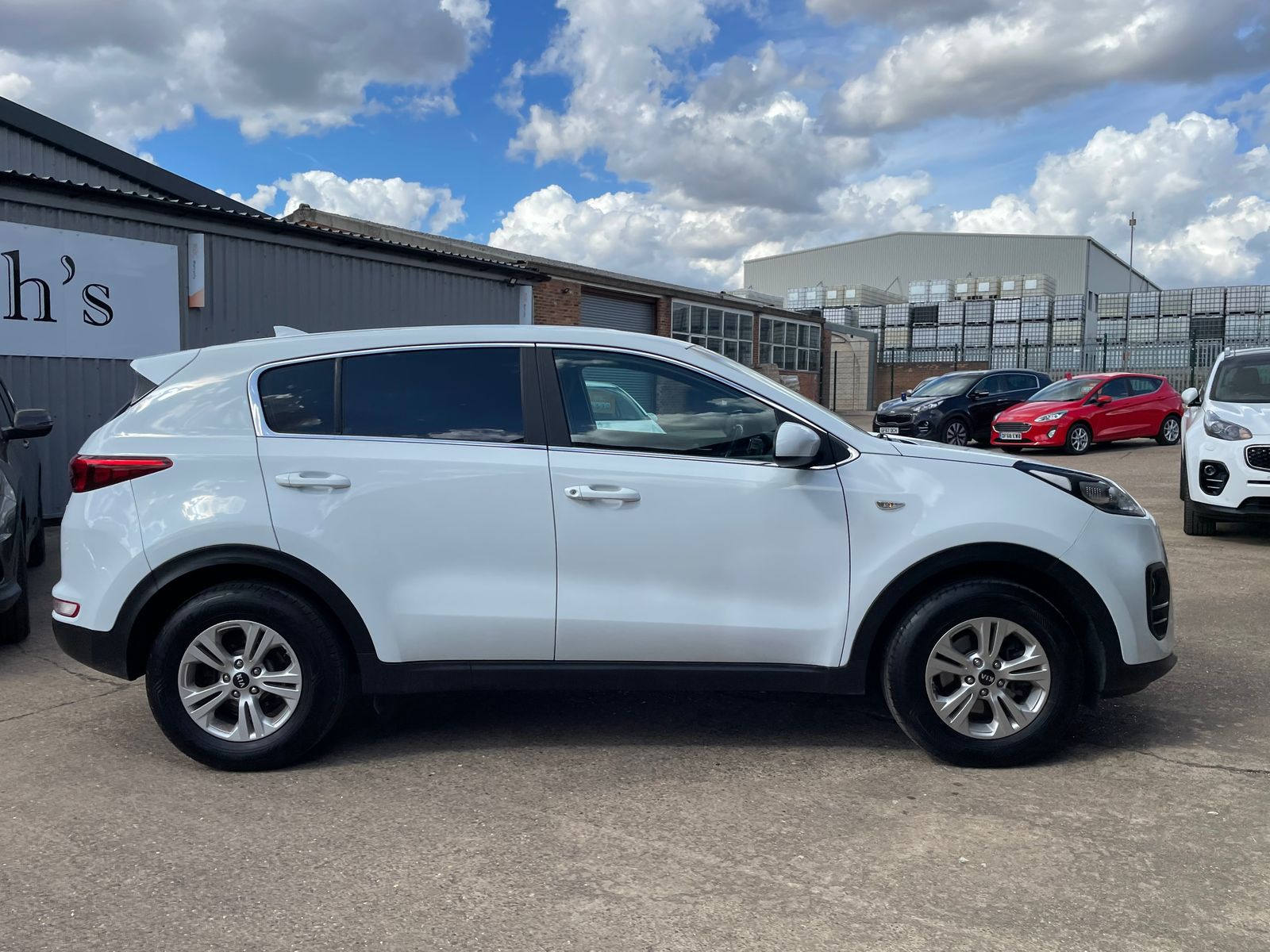 Kia Sportage 1.7 CRDi 1 SUV 5dr Diesel Manual Euro 6 (s/s) (114 bhp) 5dr Manual 2016
