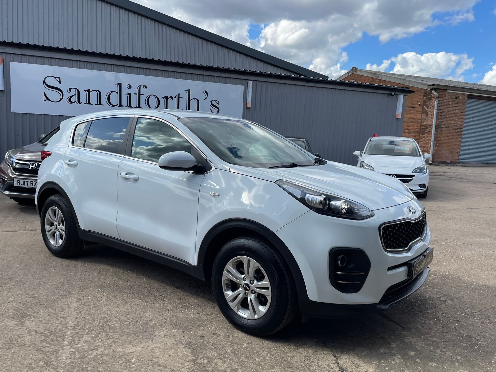 Kia Sportage 1.7 CRDi 1 SUV 5dr Diesel Manual Euro 6 (s/s) (114 bhp) 5dr Manual 2016