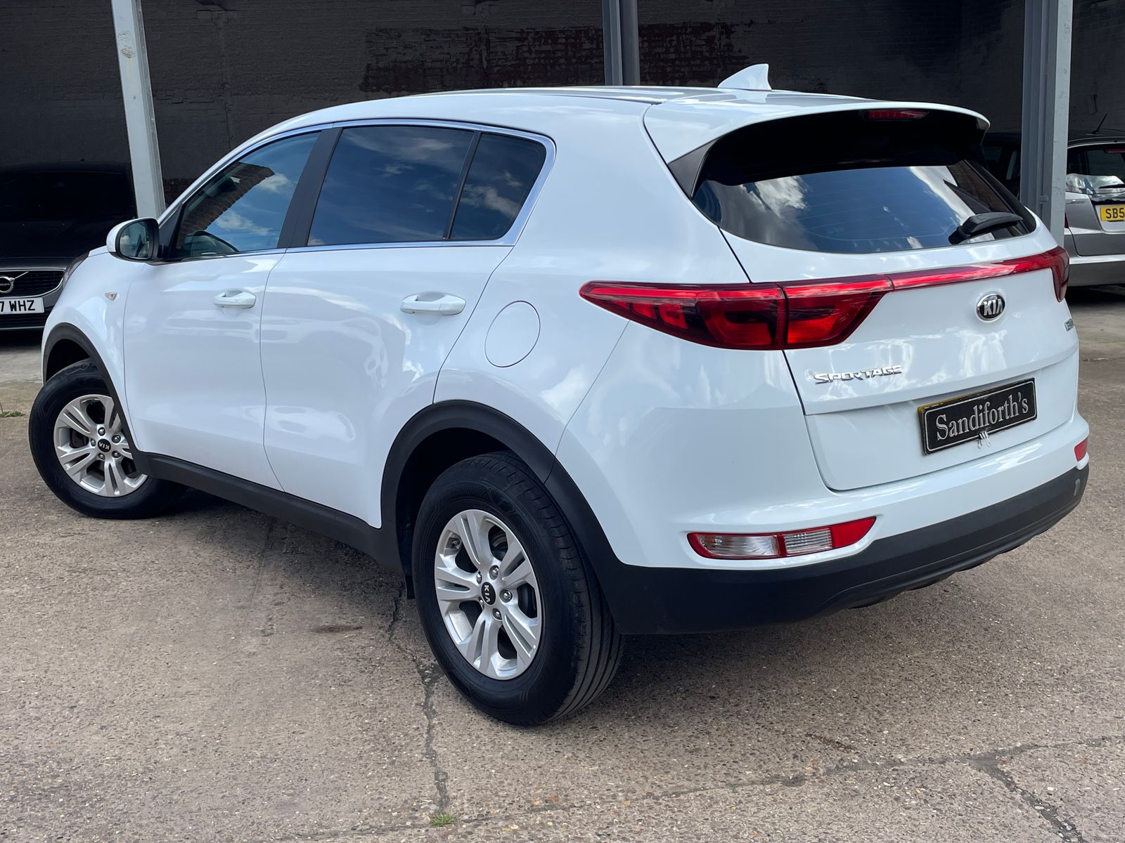 Kia Sportage 1.7 CRDi 1 SUV 5dr Diesel Manual Euro 6 (s/s) (114 bhp) 5dr Manual 2016