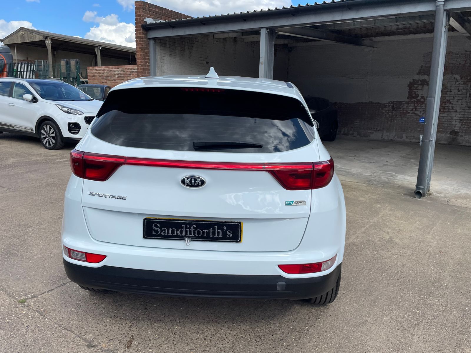 Kia Sportage 1.7 CRDi 1 SUV 5dr Diesel Manual Euro 6 (s/s) (114 bhp) 5dr Manual 2016