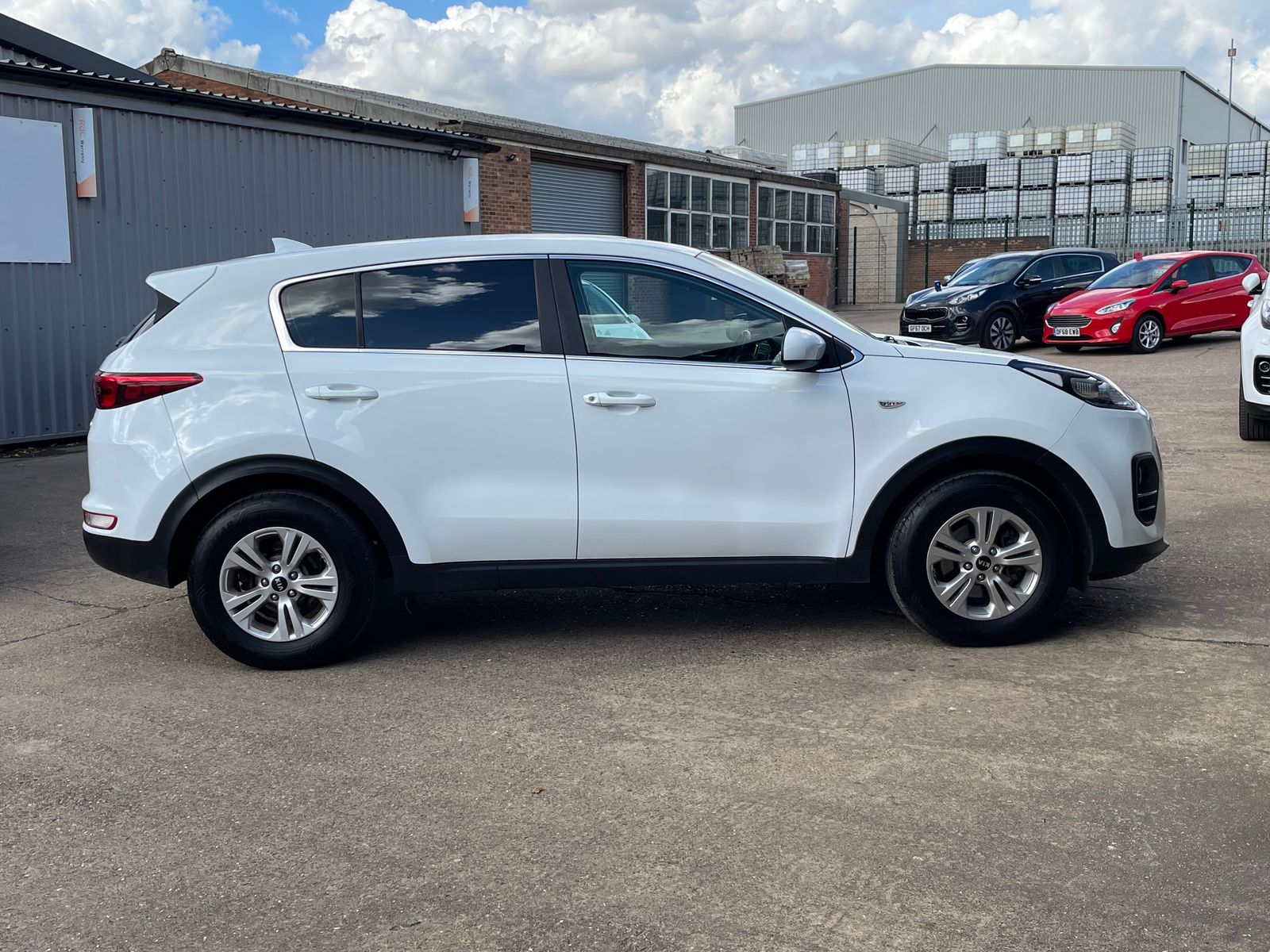 Kia Sportage 1.7 CRDi 1 SUV 5dr Diesel Manual Euro 6 (s/s) (114 bhp) 5dr Manual 2016