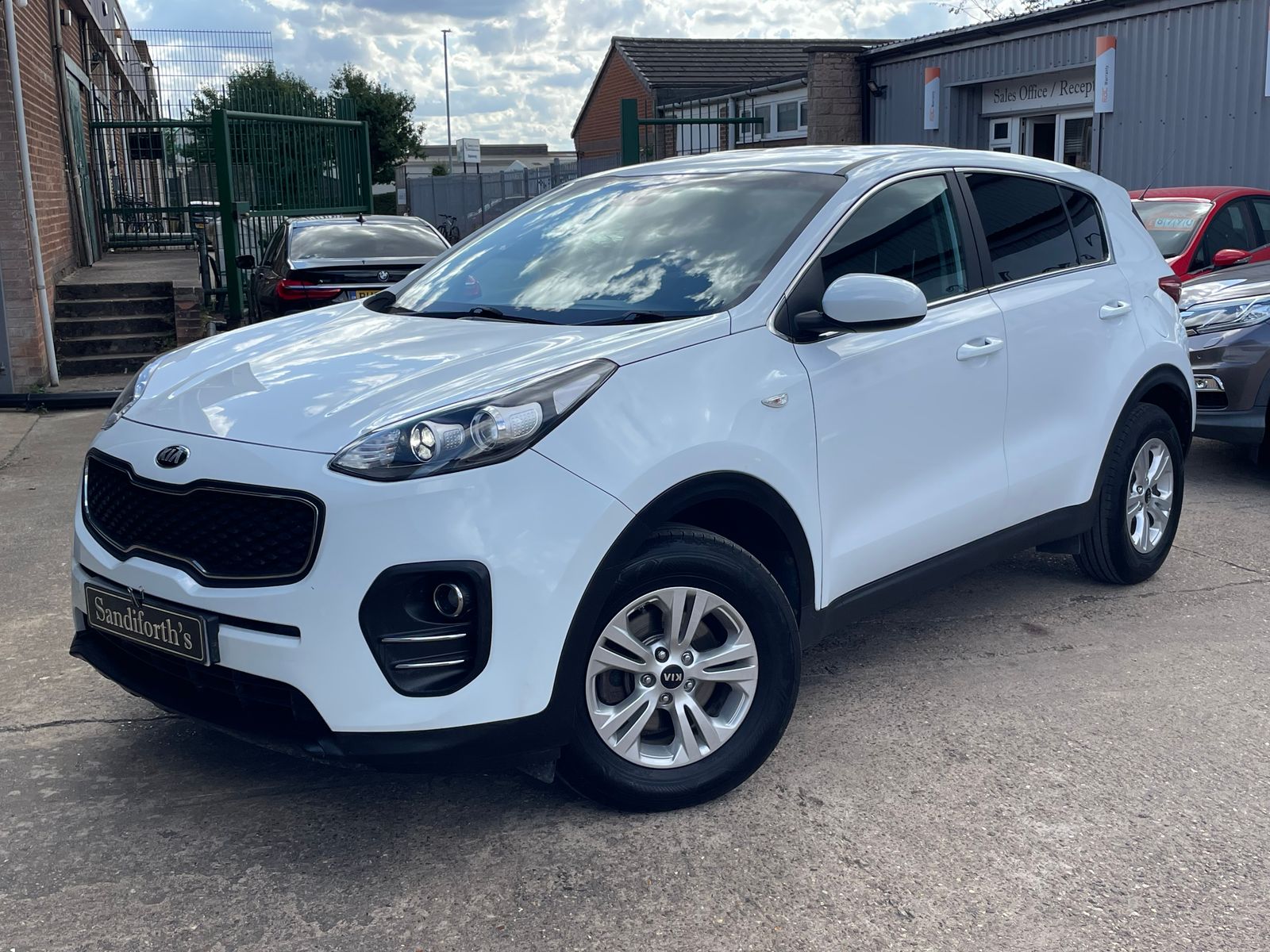 Kia Sportage 1.7 CRDi 1 SUV 5dr Diesel Manual Euro 6 (s/s) (114 bhp) 5dr Manual 2016