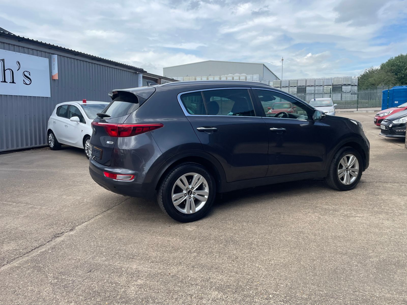 Kia Sportage 1.7 CRDi 2 SUV 5dr Diesel Manual Euro 6 (s/s) (114 bhp) 5dr Manual 2016
