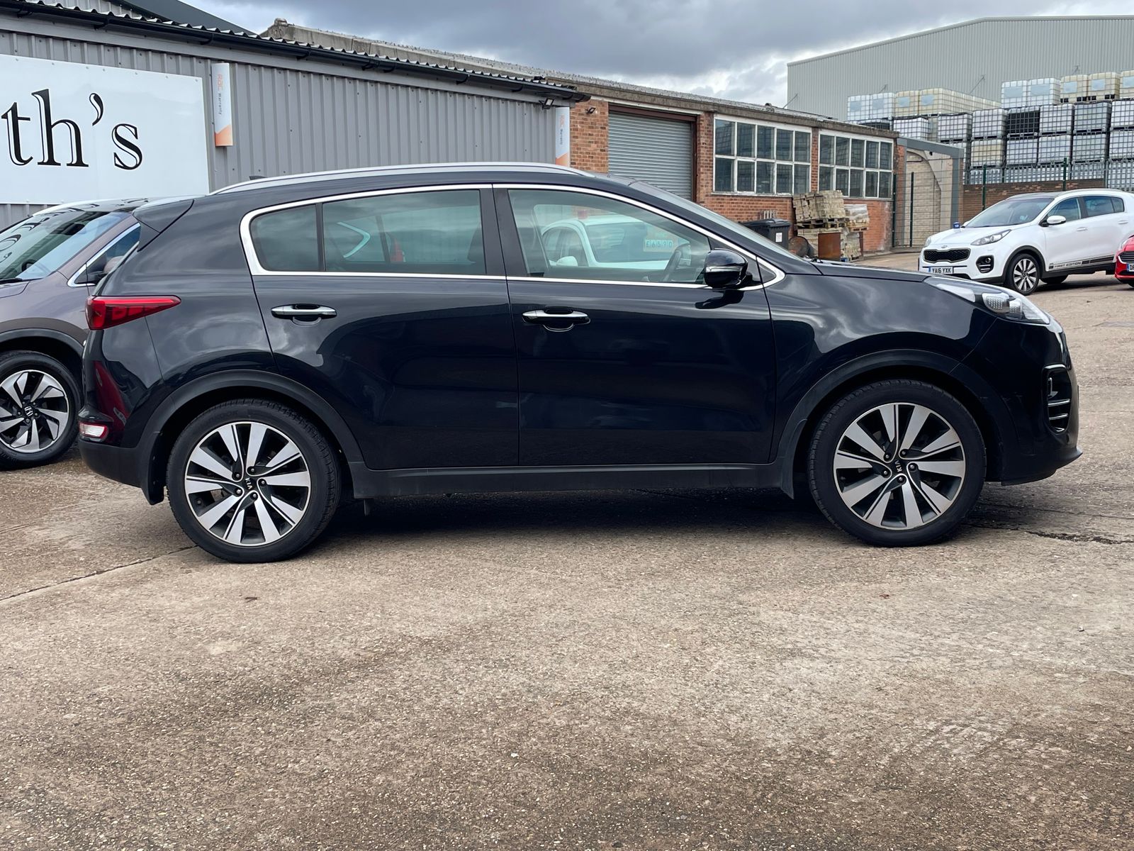 Kia Sportage 1.7 CRDi 3 SUV 5dr Diesel DCT Euro 6 (s/s) (139 bhp) 5dr Automatic 2017