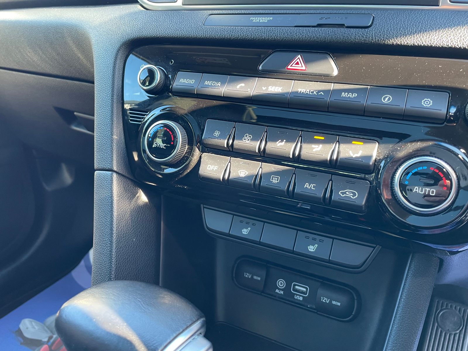 Kia Sportage 1.7 CRDi 3 SUV 5dr Diesel DCT Euro 6 (s/s) (139 bhp) 5dr Automatic 2017