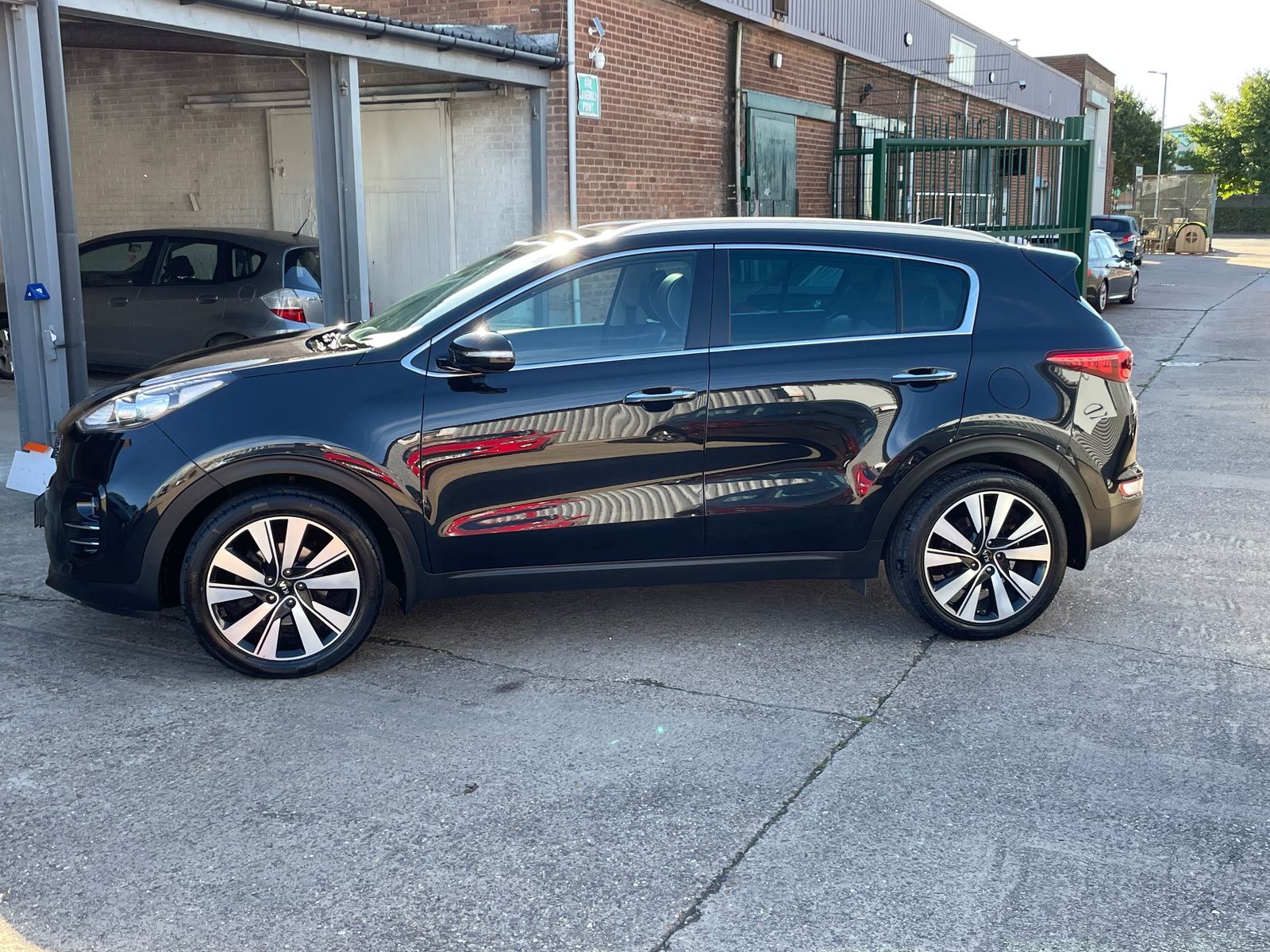 Kia Sportage 1.7 CRDi 3 SUV 5dr Diesel DCT Euro 6 (s/s) (139 bhp) 5dr Automatic 2017