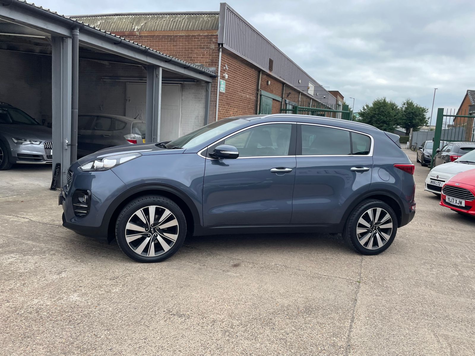 Kia Sportage 1.7 CRDi 3 SUV 5dr Diesel Manual Euro 6 (s/s) (114 bhp) 5dr Manual 2016