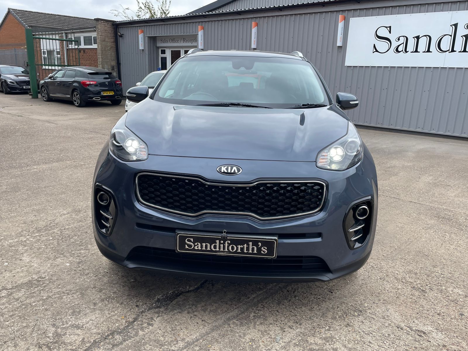 Kia Sportage 1.7 CRDi 3 SUV 5dr Diesel Manual Euro 6 (s/s) (114 bhp) 5dr Manual 2016