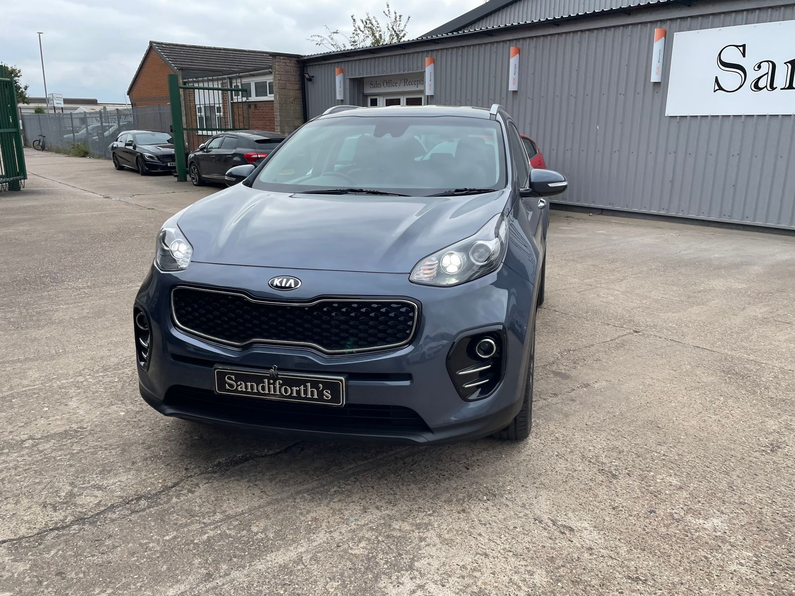 Kia Sportage 1.7 CRDi 3 SUV 5dr Diesel Manual Euro 6 (s/s) (114 bhp) 5dr Manual 2016