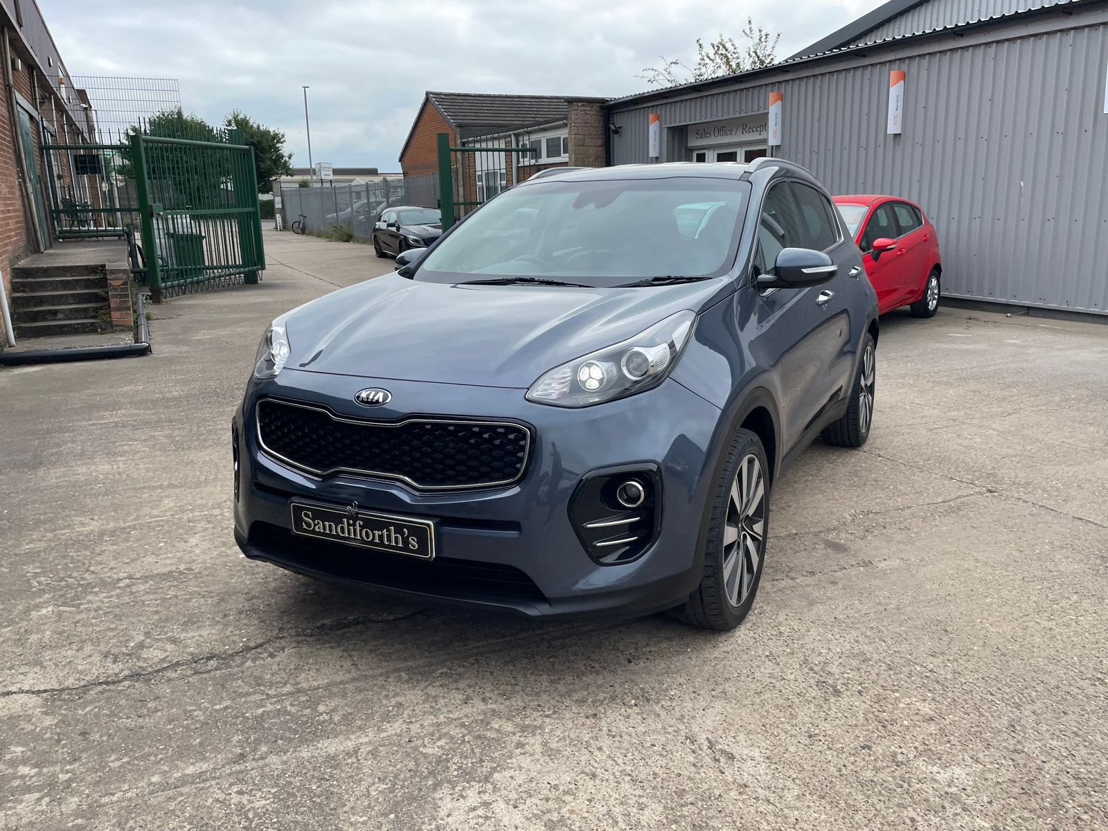 Kia Sportage 1.7 CRDi 3 SUV 5dr Diesel Manual Euro 6 (s/s) (114 bhp) 5dr Manual 2016