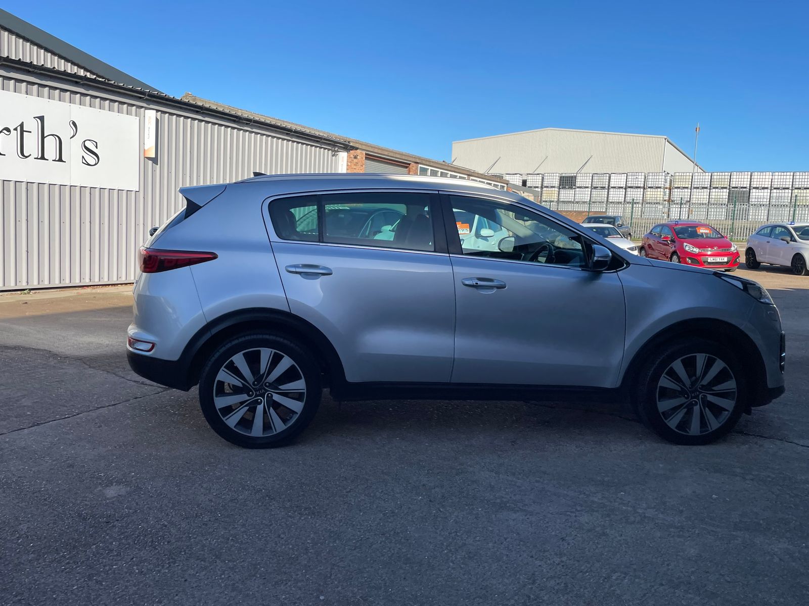 Kia Sportage 1.7 CRDi 4 SUV 5dr Diesel Manual Euro 6 (s/s) (114 bhp) 5dr Manual 2016