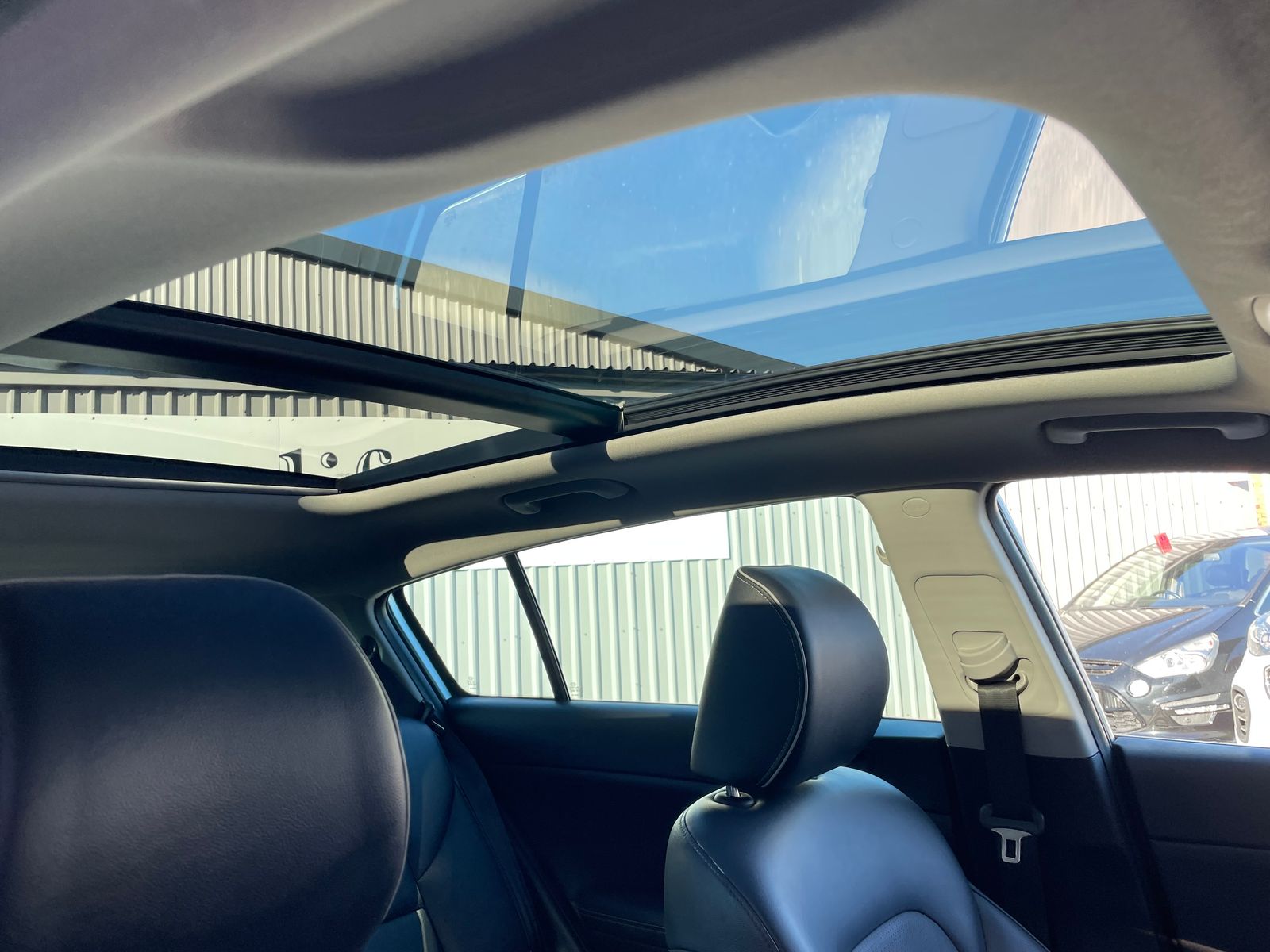 Kia Sportage 1.7 CRDi 4 SUV 5dr Diesel Manual Euro 6 (s/s) (114 bhp) 5dr Manual 2016