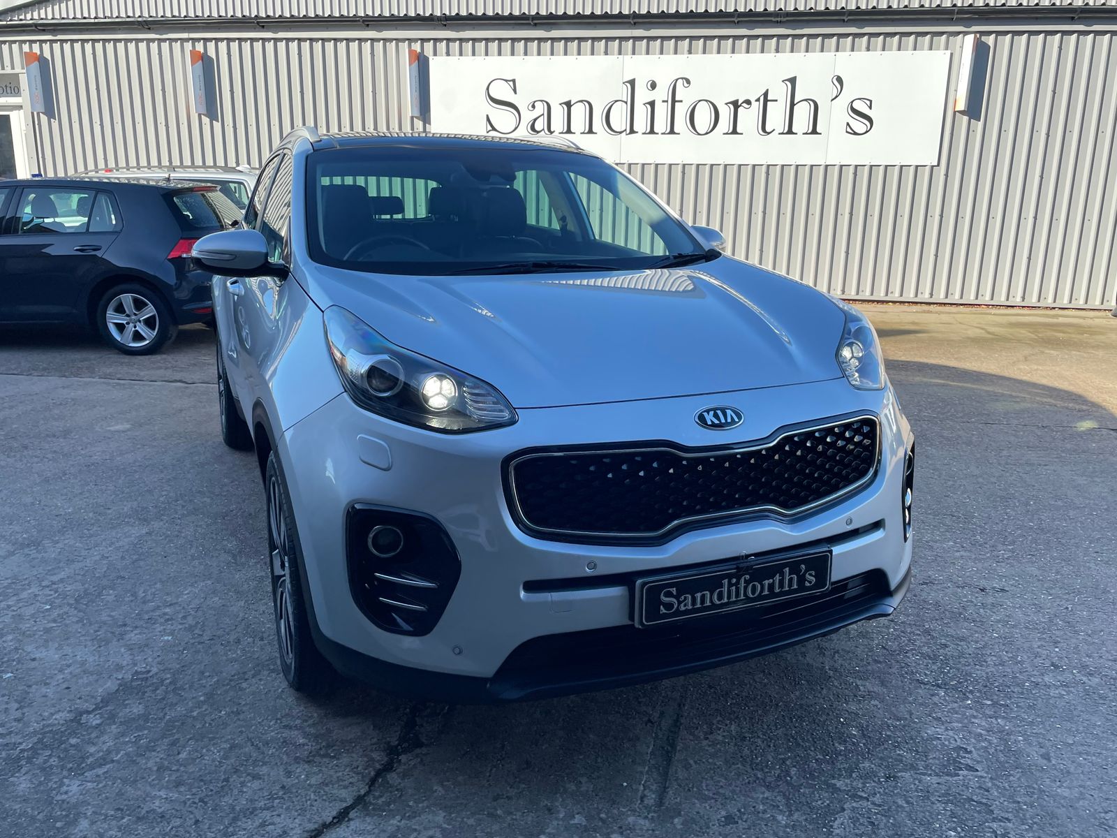 Kia Sportage 1.7 CRDi 4 SUV 5dr Diesel Manual Euro 6 (s/s) (114 bhp) 5dr Manual 2016
