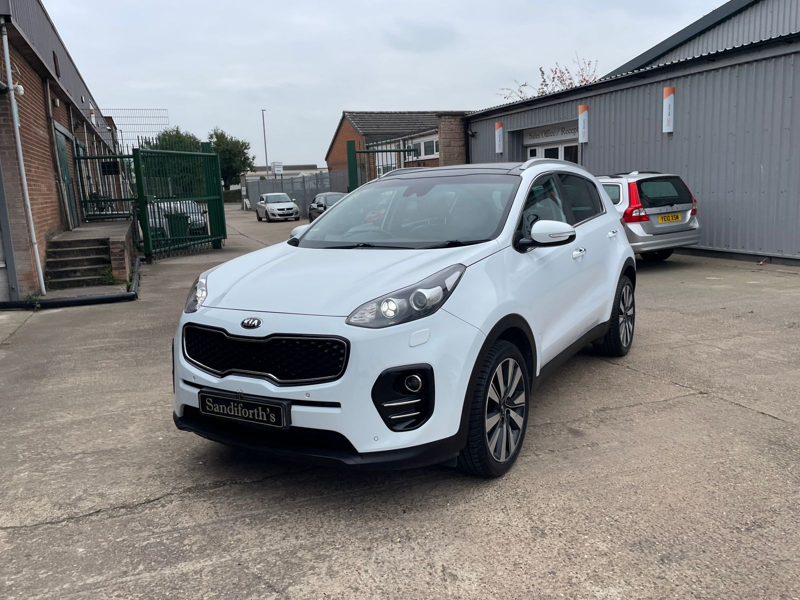 Kia Sportage 1.7 CRDi 4 SUV 5dr Diesel Manual Euro 6 (s/s) (114 bhp) 5dr Manual 2017