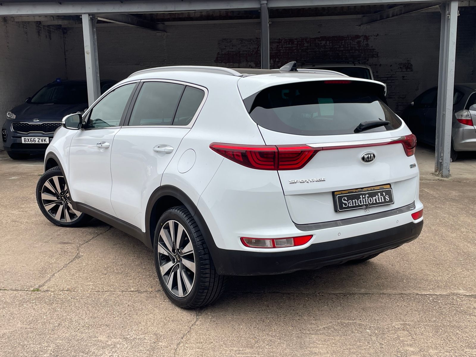 Kia Sportage 1.7 CRDi 4 SUV 5dr Diesel Manual Euro 6 (s/s) (114 bhp) 5dr Manual 2017