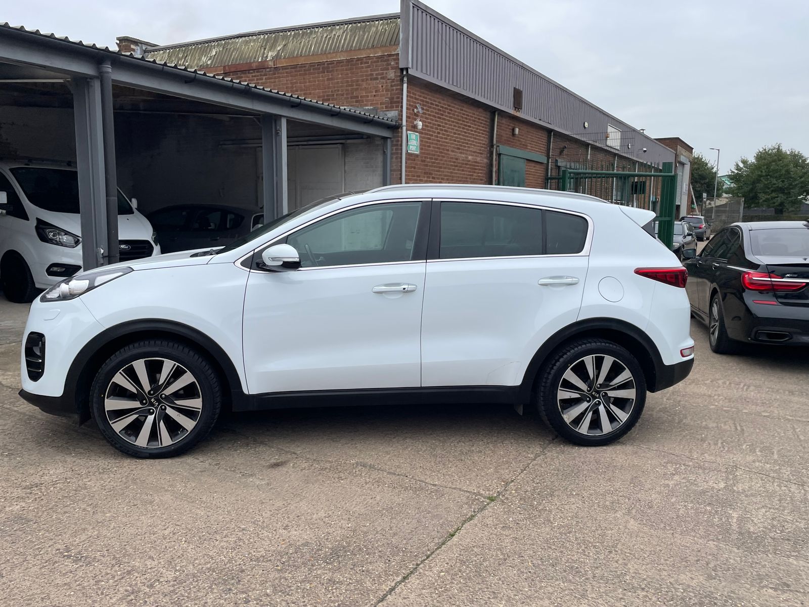 Kia Sportage 1.7 CRDi 4 SUV 5dr Diesel Manual Euro 6 (s/s) (114 bhp) 5dr Manual 2017