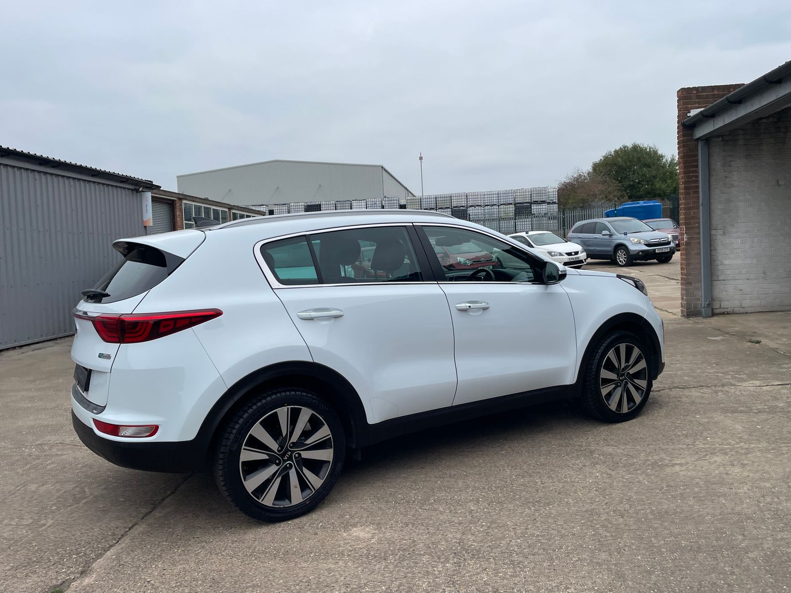 Kia Sportage 1.7 CRDi 4 SUV 5dr Diesel Manual Euro 6 (s/s) (114 bhp) 5dr Manual 2017
