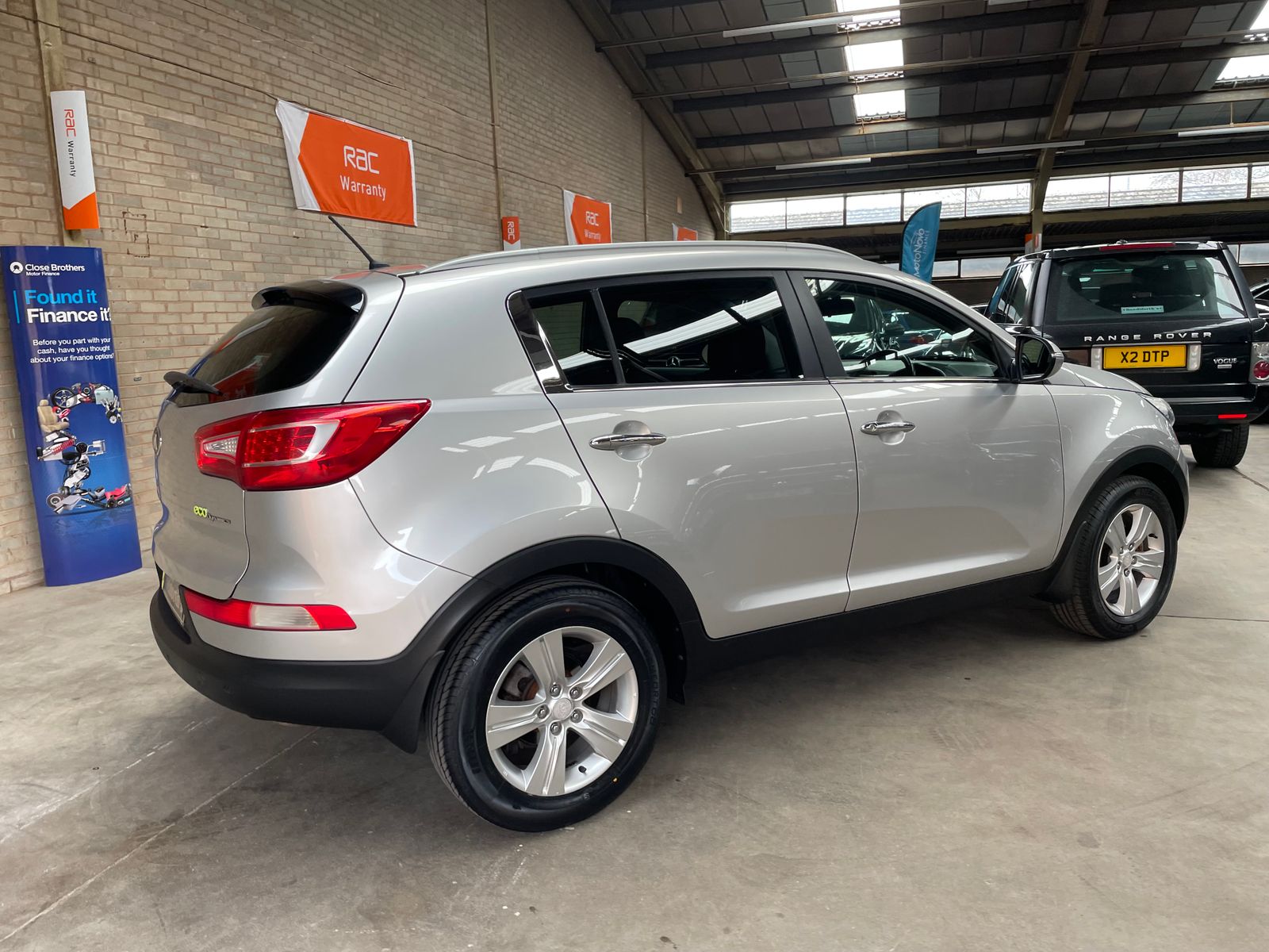 Kia Sportage 1.7 CRDi EcoDynamics 2 SUV 5dr Diesel Manual 2WD Euro 5 (s/s) (114 bhp) PAN ROOF,  5dr Manual 2013