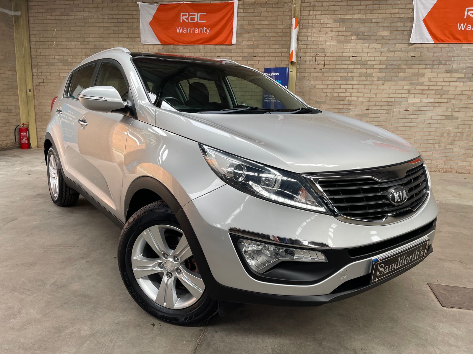 Kia Sportage 1.7 CRDi EcoDynamics 2 SUV 5dr Diesel Manual 2WD Euro 5 (s/s) (114 bhp) PAN ROOF,  5dr Manual 2013