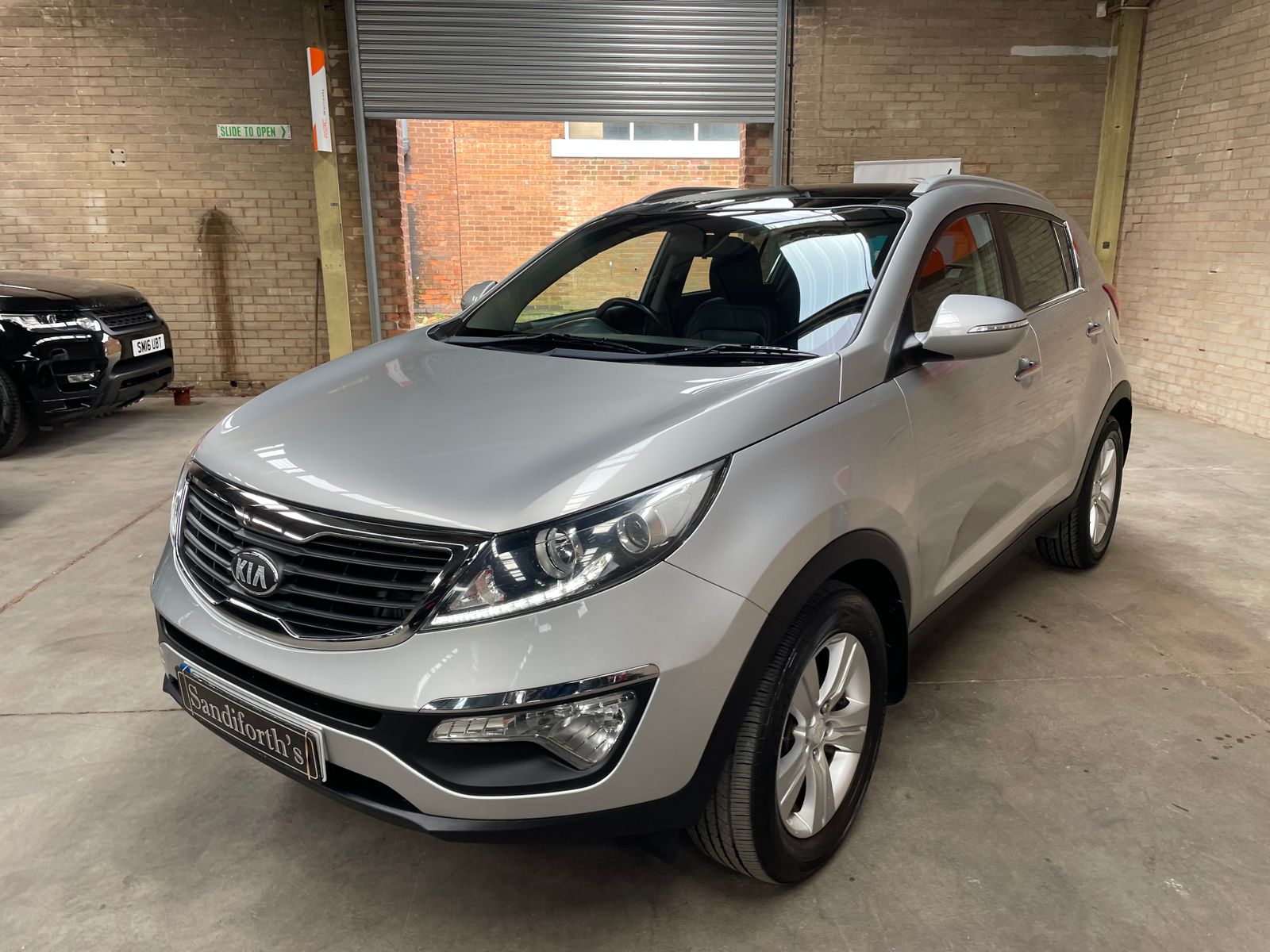 Kia Sportage 1.7 CRDi EcoDynamics 2 SUV 5dr Diesel Manual 2WD Euro 5 (s/s) (114 bhp) PAN ROOF,  5dr Manual 2013