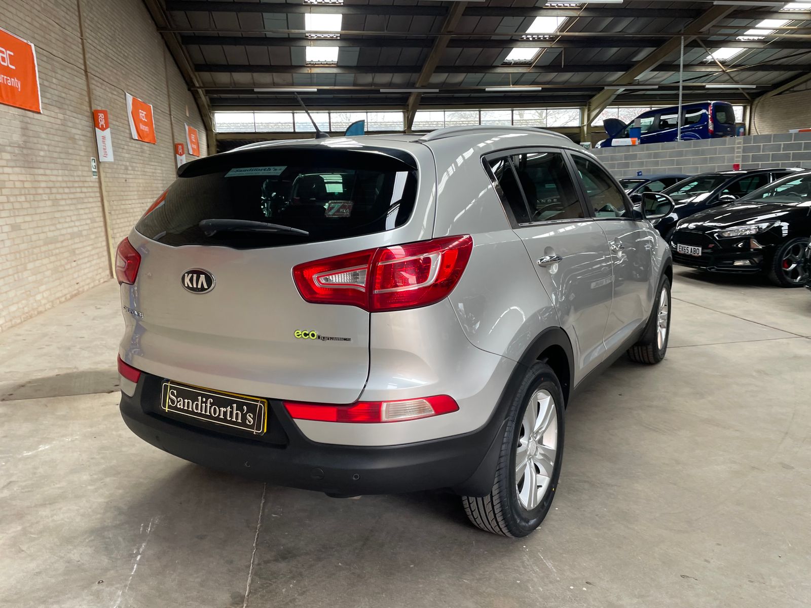 Kia Sportage 1.7 CRDi EcoDynamics 2 SUV 5dr Diesel Manual 2WD Euro 5 (s/s) (114 bhp) PAN ROOF,  5dr Manual 2013