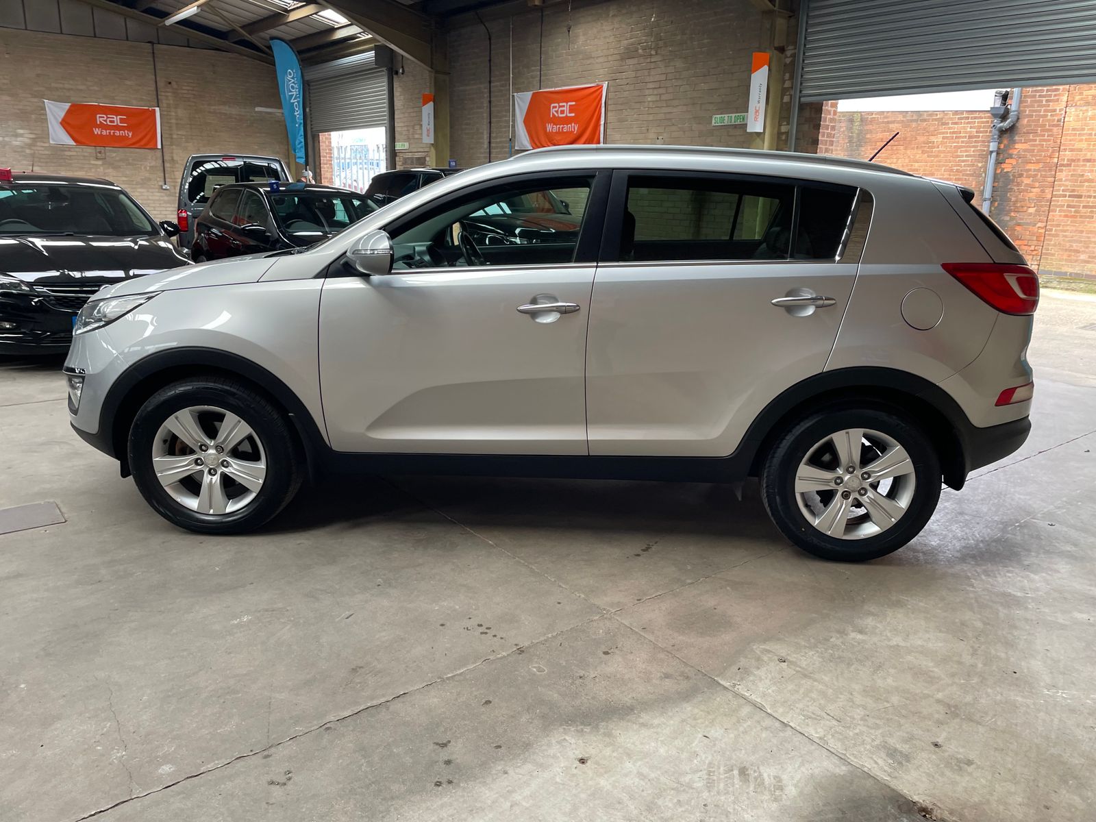Kia Sportage 1.7 CRDi EcoDynamics 2 SUV 5dr Diesel Manual 2WD Euro 5 (s/s) (114 bhp) PAN ROOF,  5dr Manual 2013