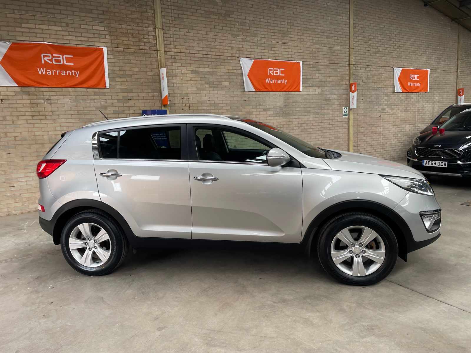 Kia Sportage 1.7 CRDi EcoDynamics 2 SUV 5dr Diesel Manual 2WD Euro 5 (s/s) (114 bhp) PAN ROOF,  5dr Manual 2013