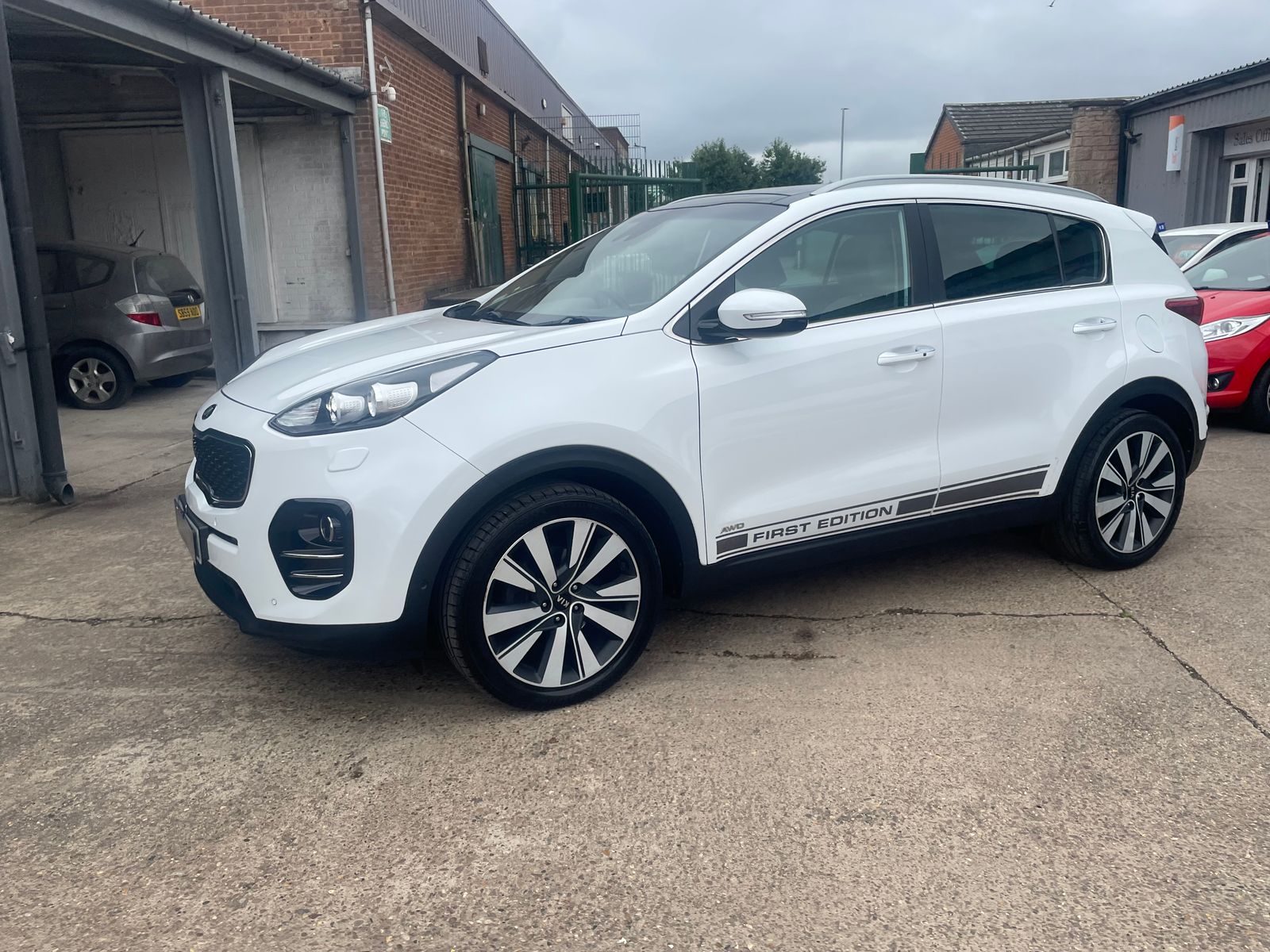 Kia Sportage 2.0 CRDi First Edition SUV 5dr Diesel Auto AWD Euro 6 (182 bhp) 5dr Automatic 2016