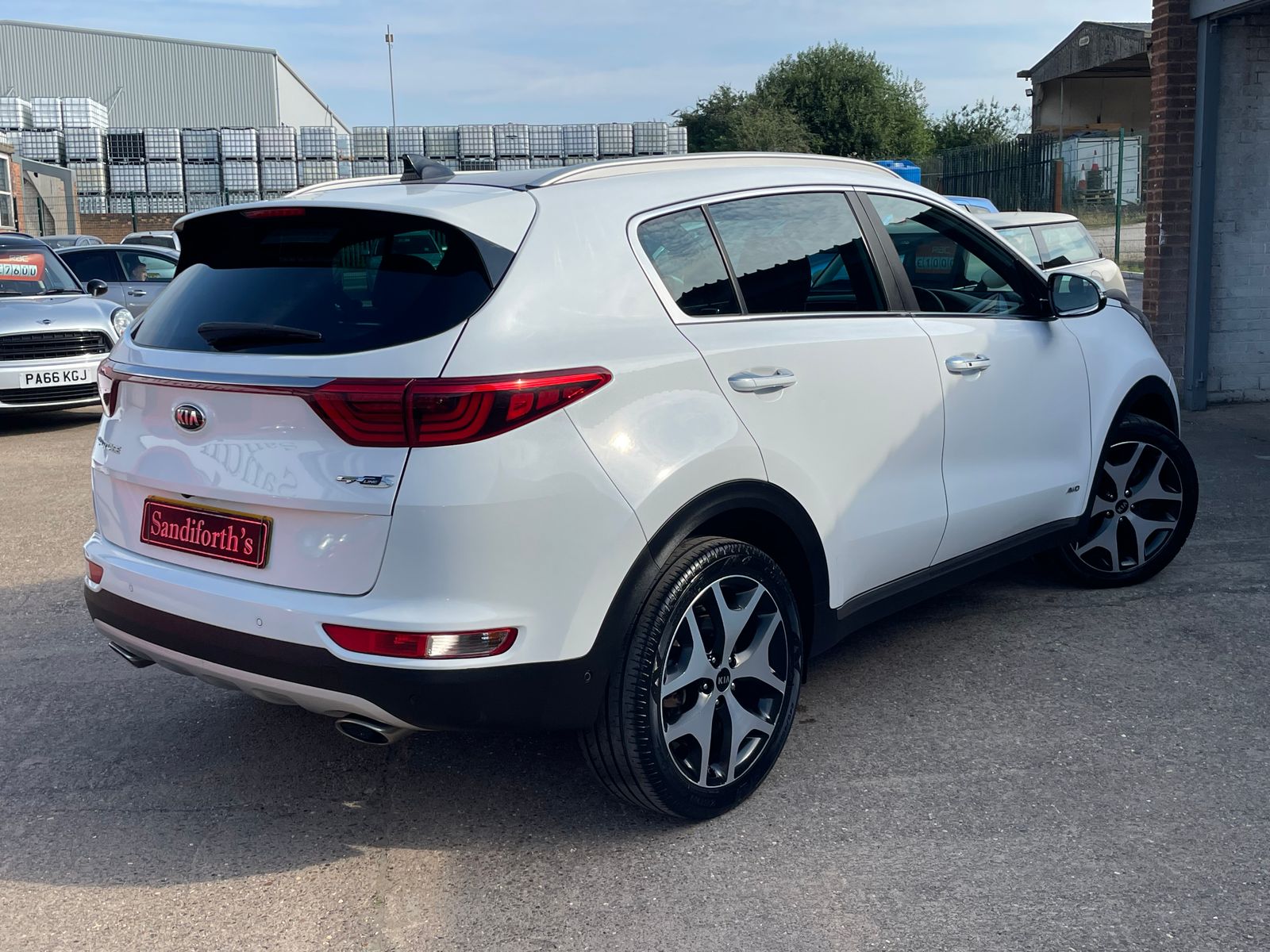 Kia Sportage 2.0 CRDi GT-Line S SUV 5dr Diesel Auto AWD Euro 6 (182 bhp)Only 38k 7 Dealer Services 5dr Automatic 2017